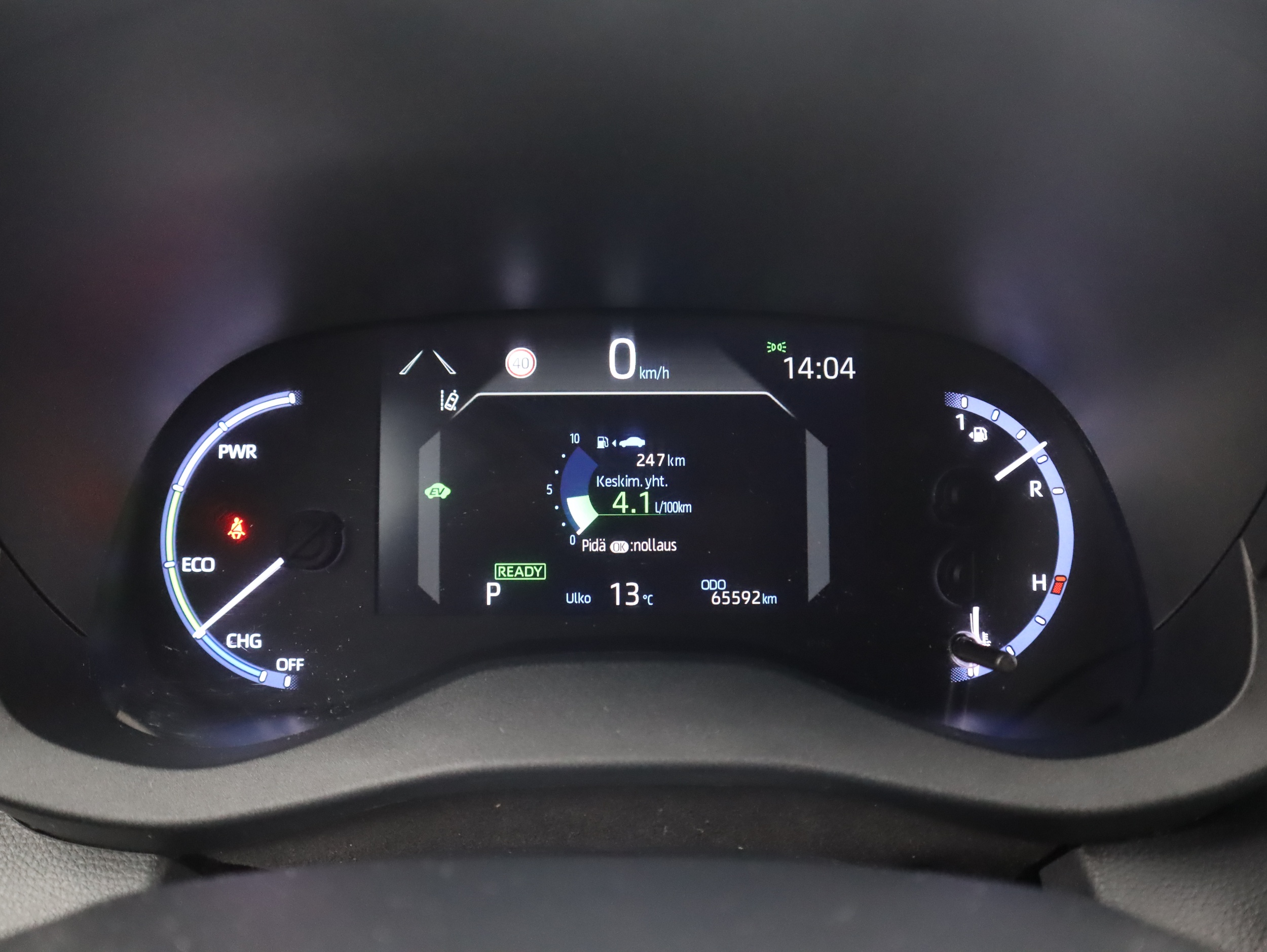 TOYOTA Yaris Cross 2022