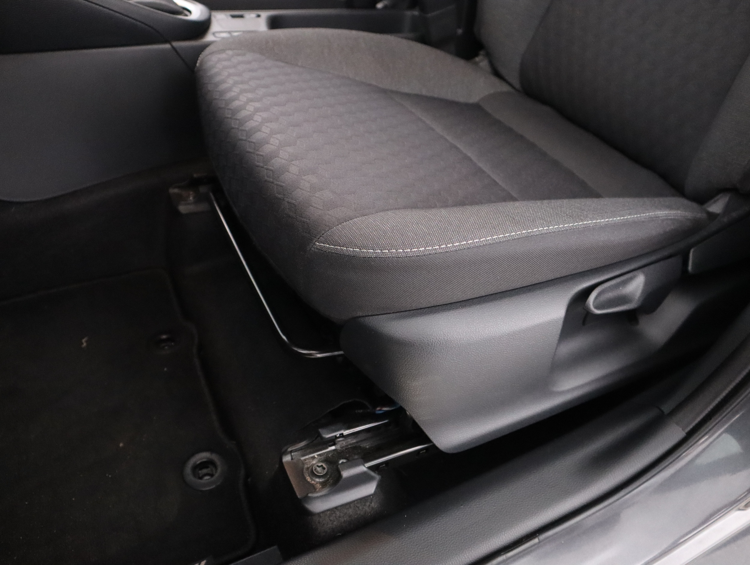 TOYOTA Yaris 2023