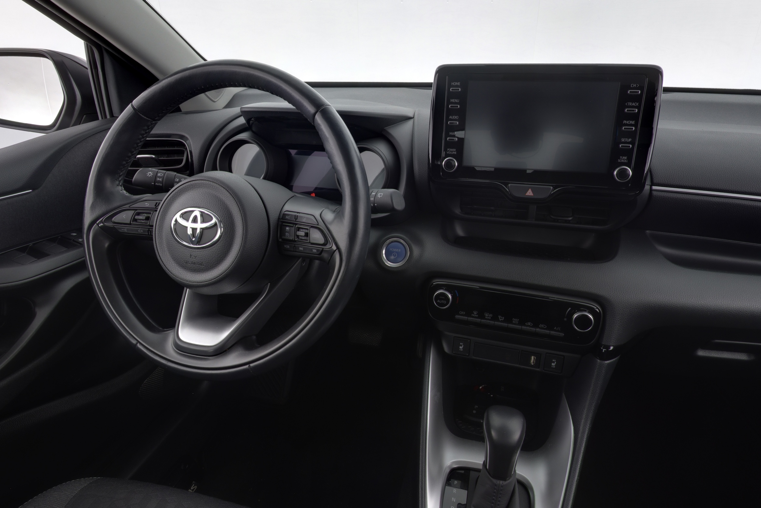 TOYOTA Yaris 2023