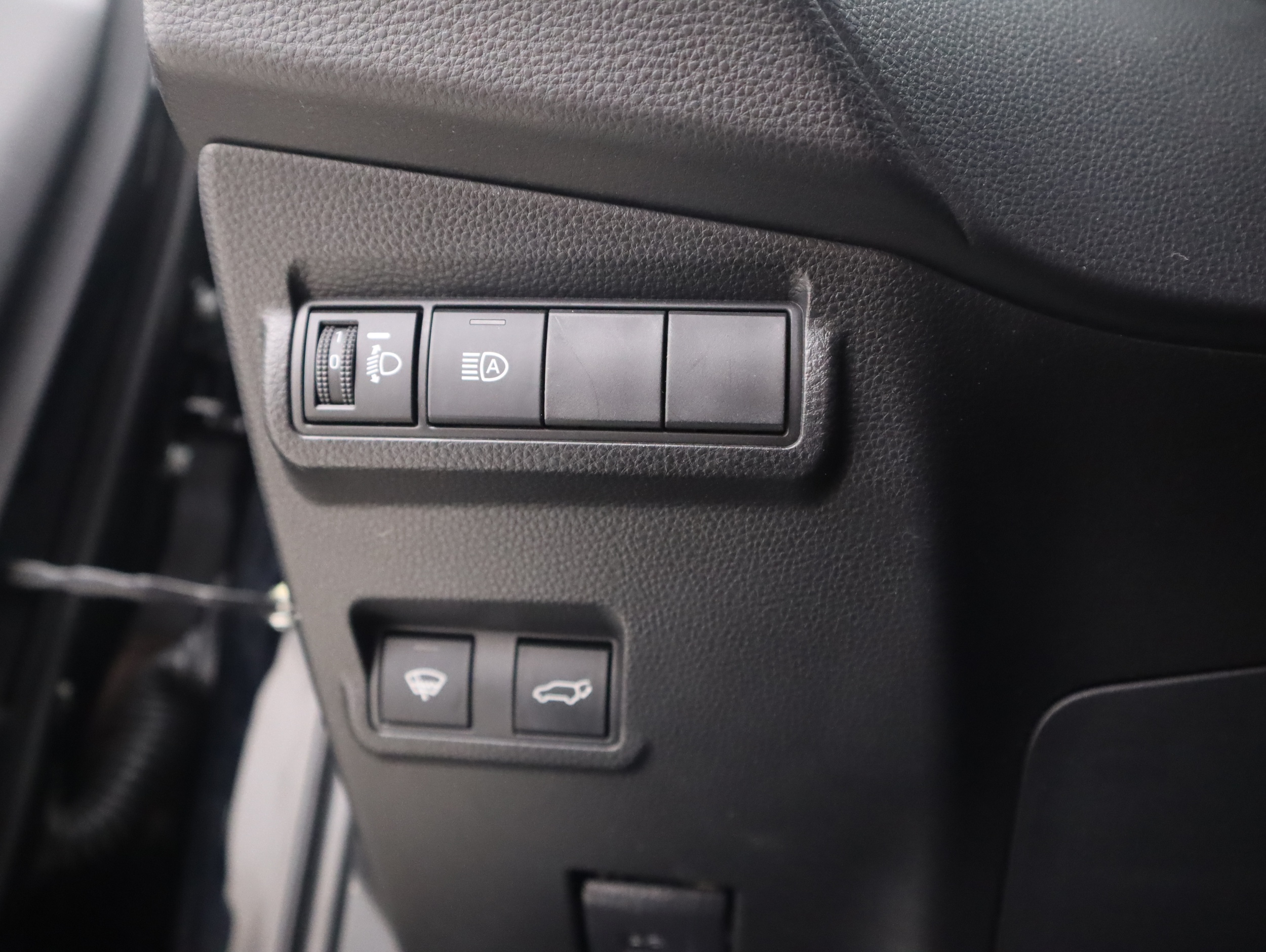 TOYOTA Corolla Cross 2023