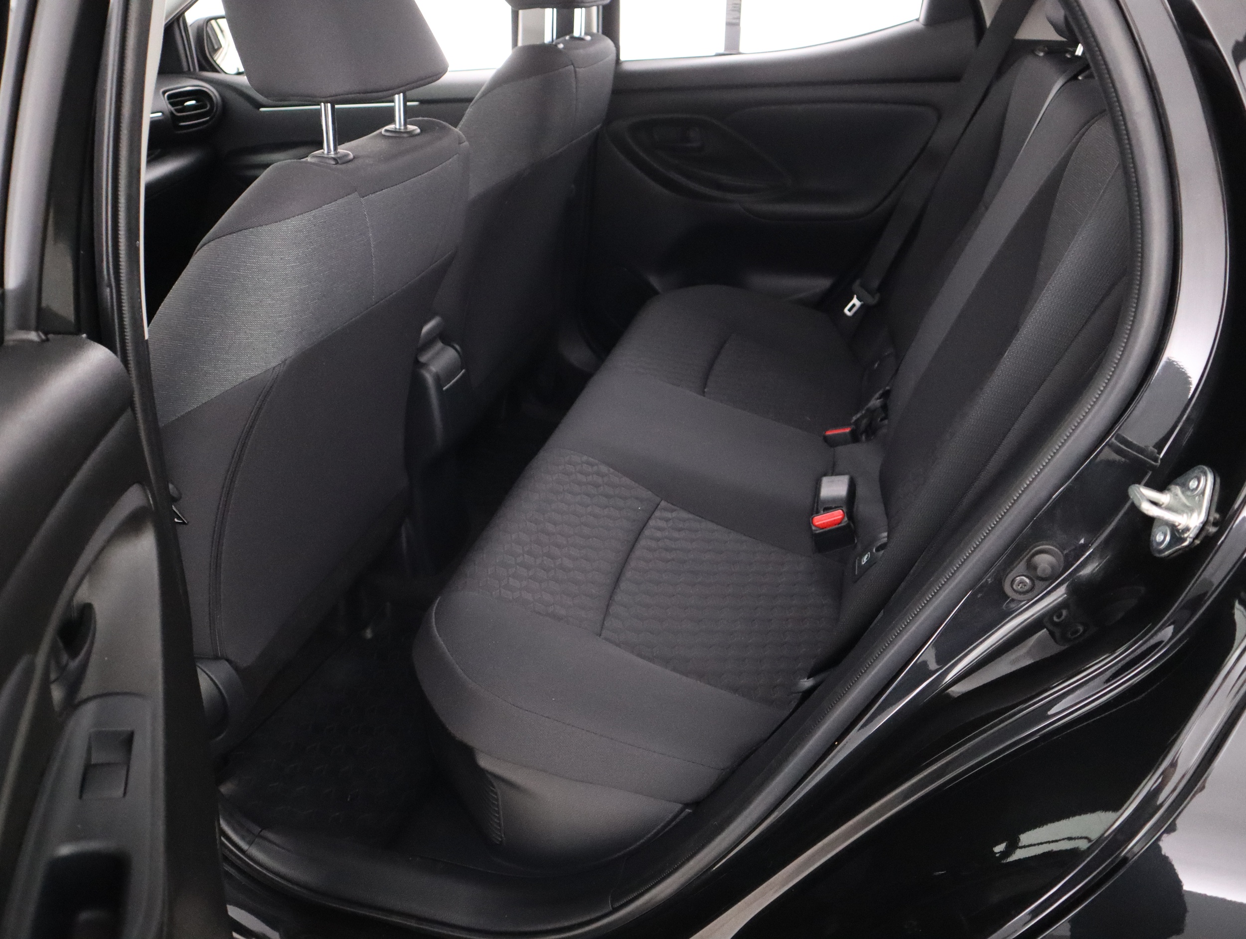 TOYOTA Yaris 2023