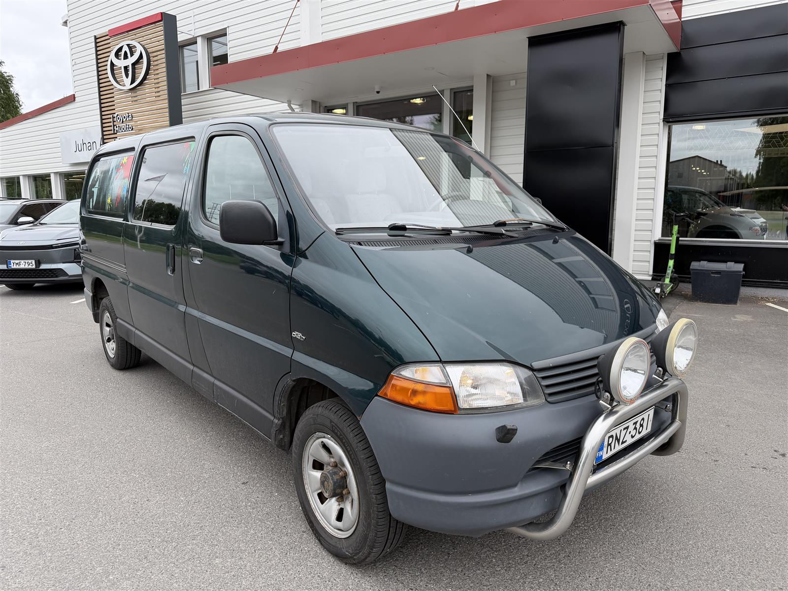 TOYOTA Hiace 2006