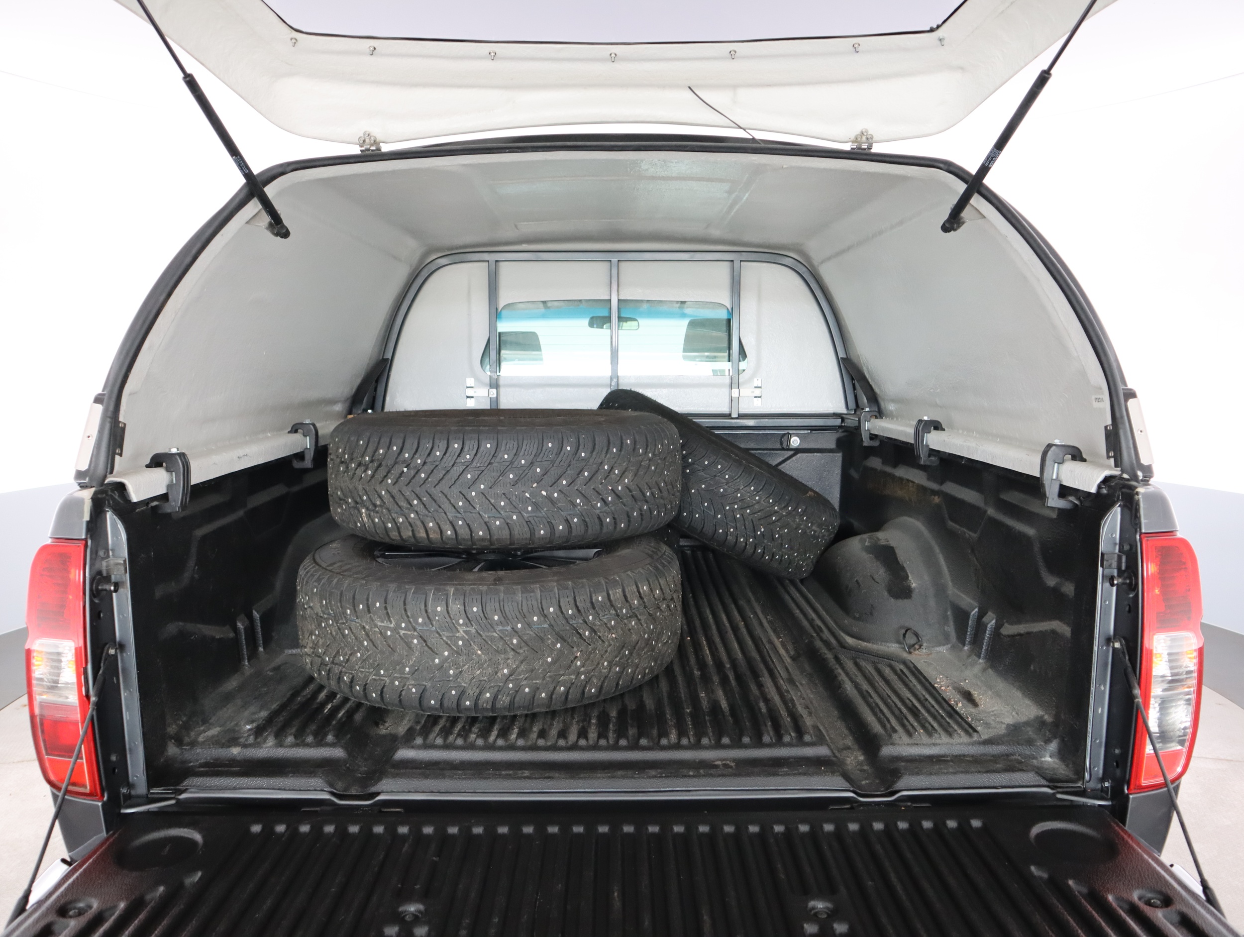 NISSAN NAVARA 2014
