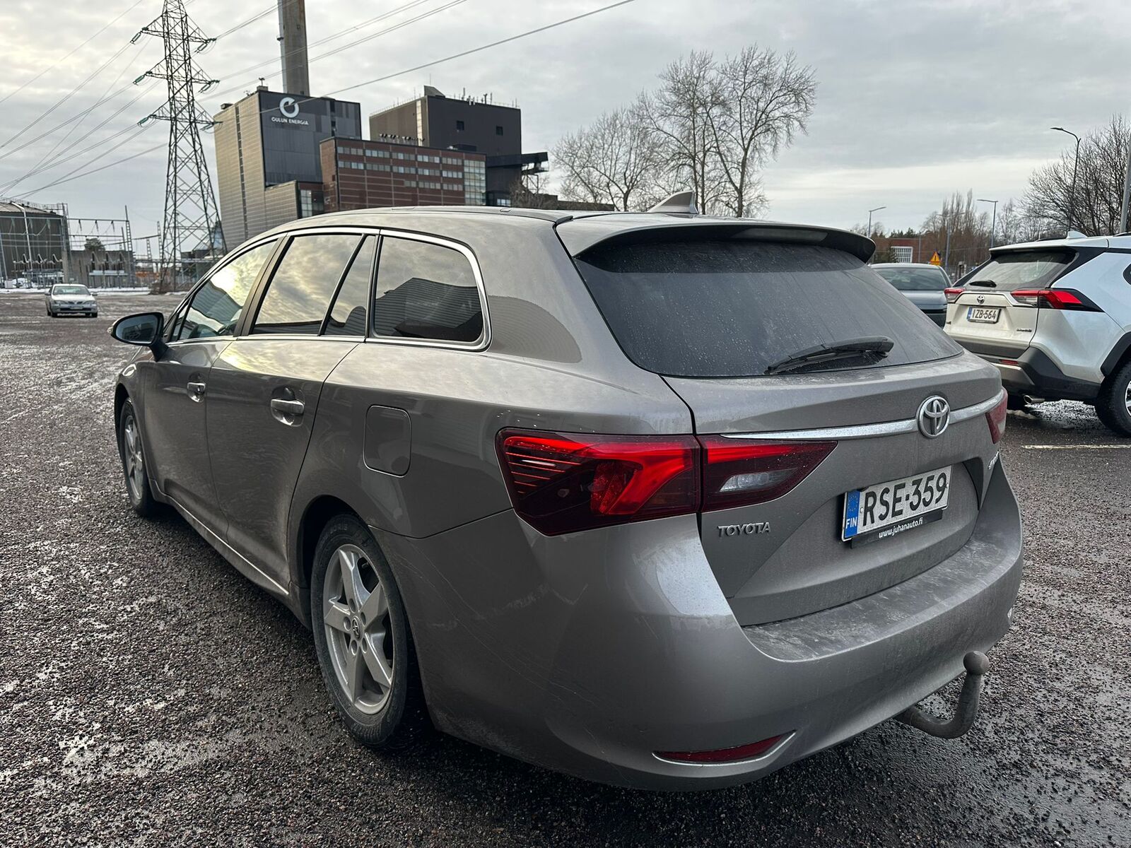 TOYOTA Avensis 2015