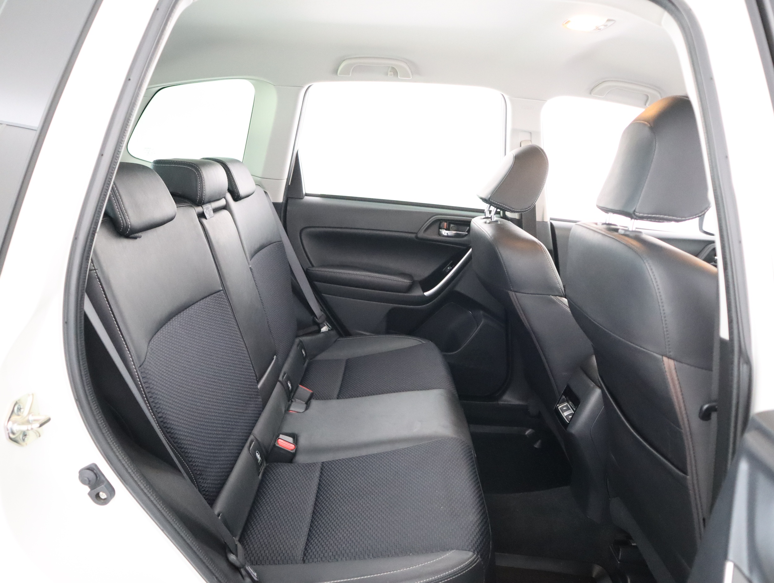 SUBARU FORESTER 2019