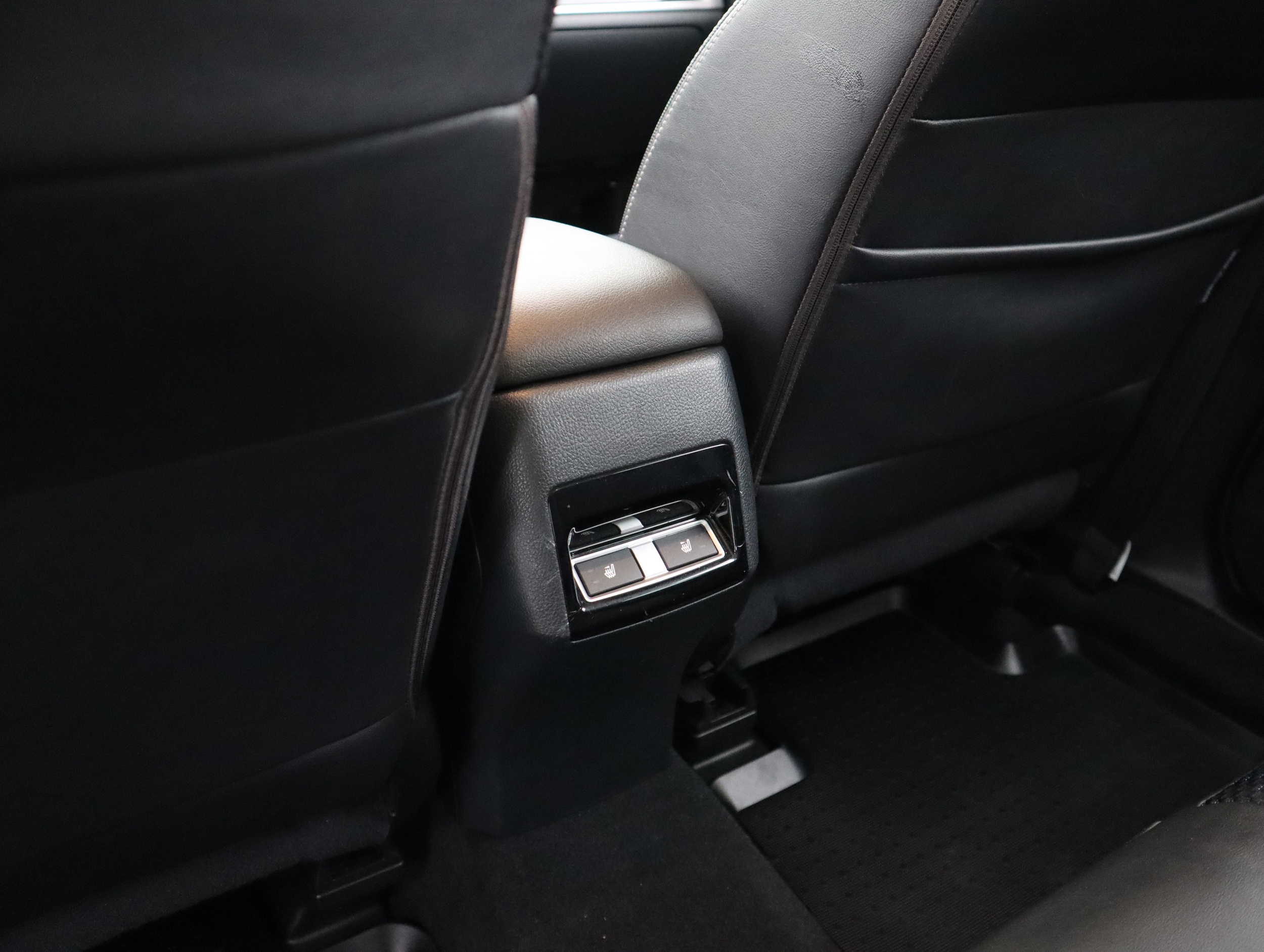 SUBARU FORESTER 2019