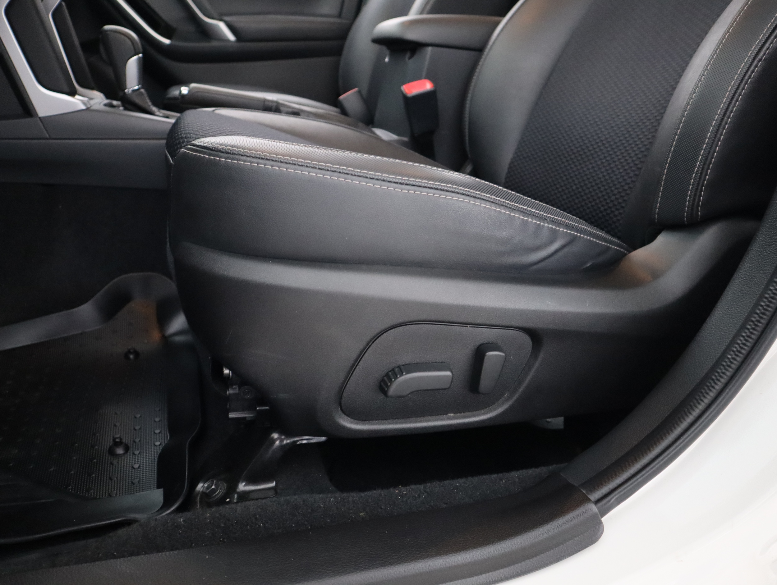 SUBARU FORESTER 2019