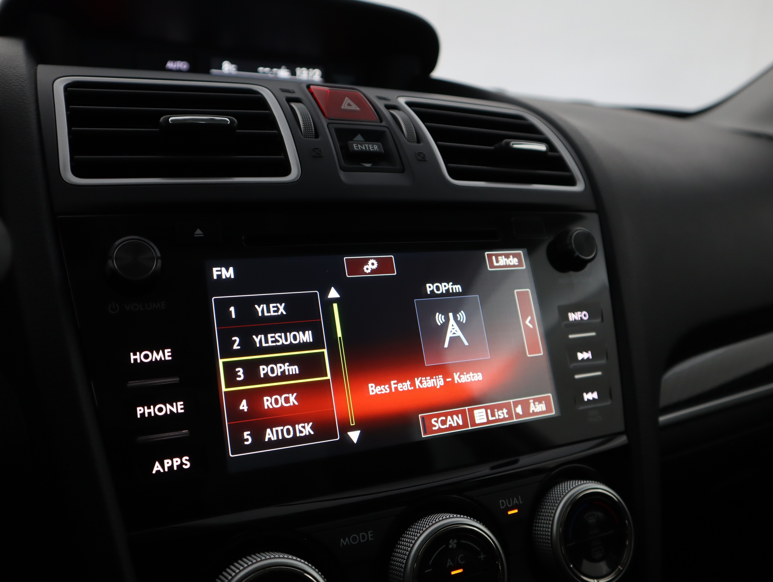 SUBARU FORESTER 2019