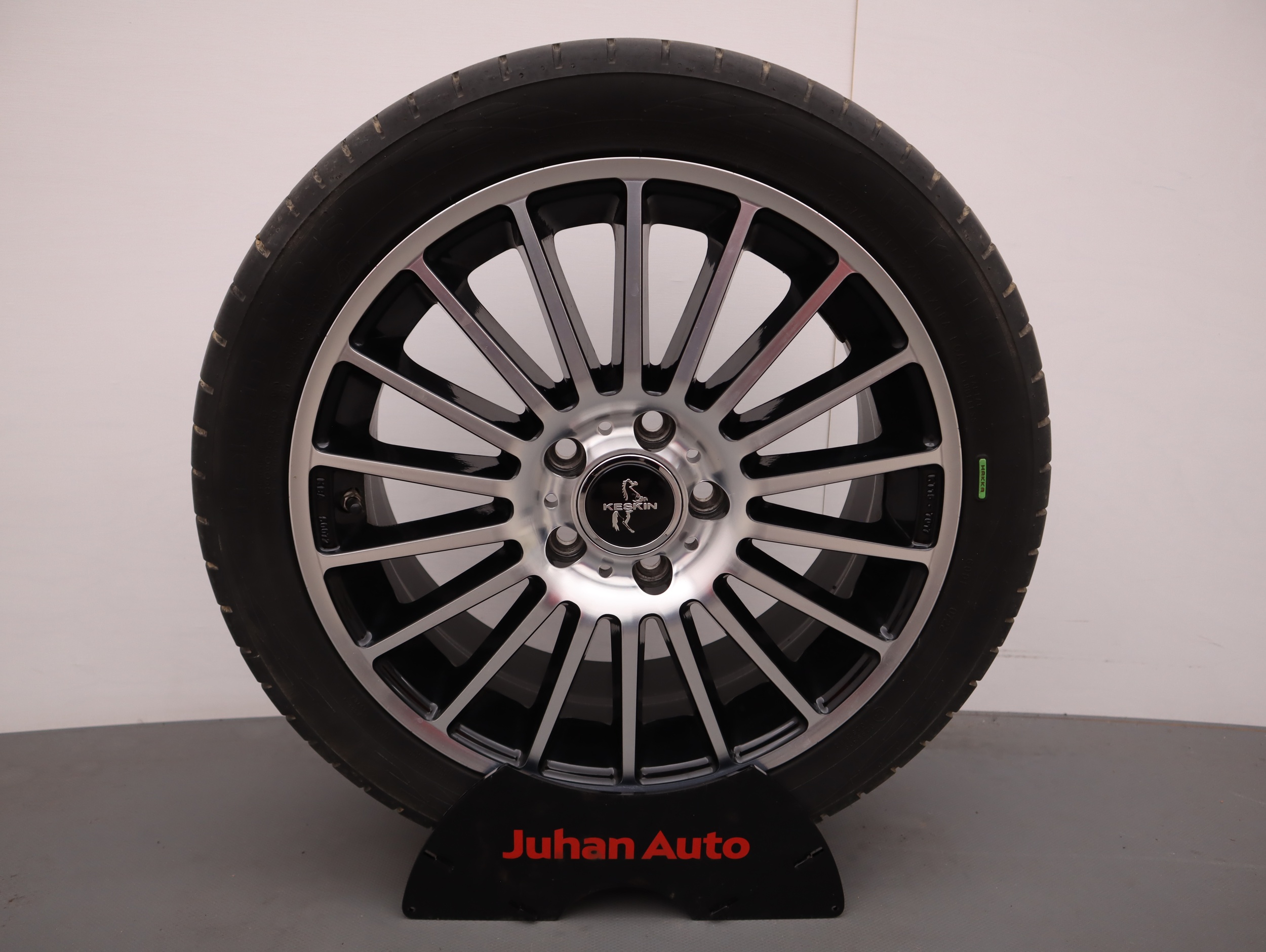 MERCEDES-BENZ A 2018