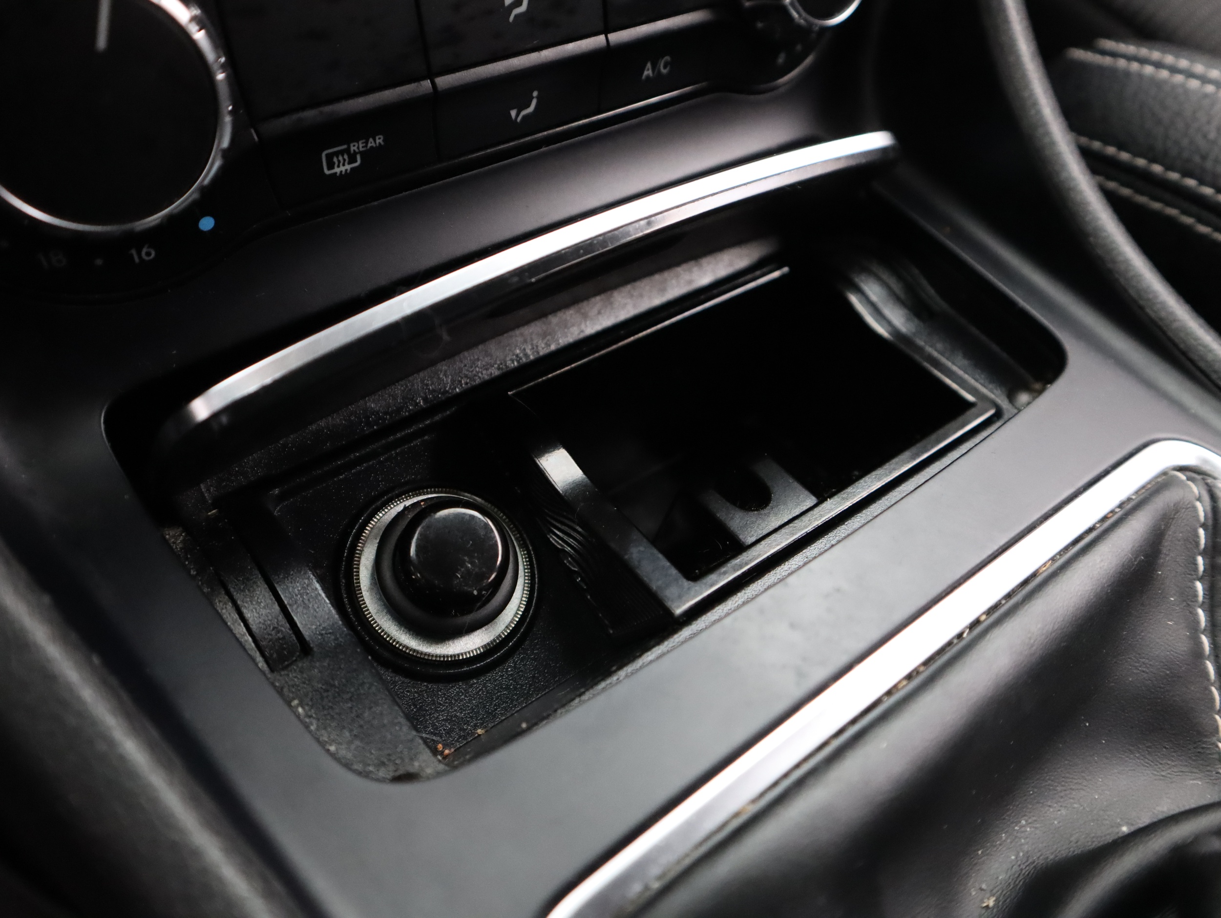 MERCEDES-BENZ A 2018