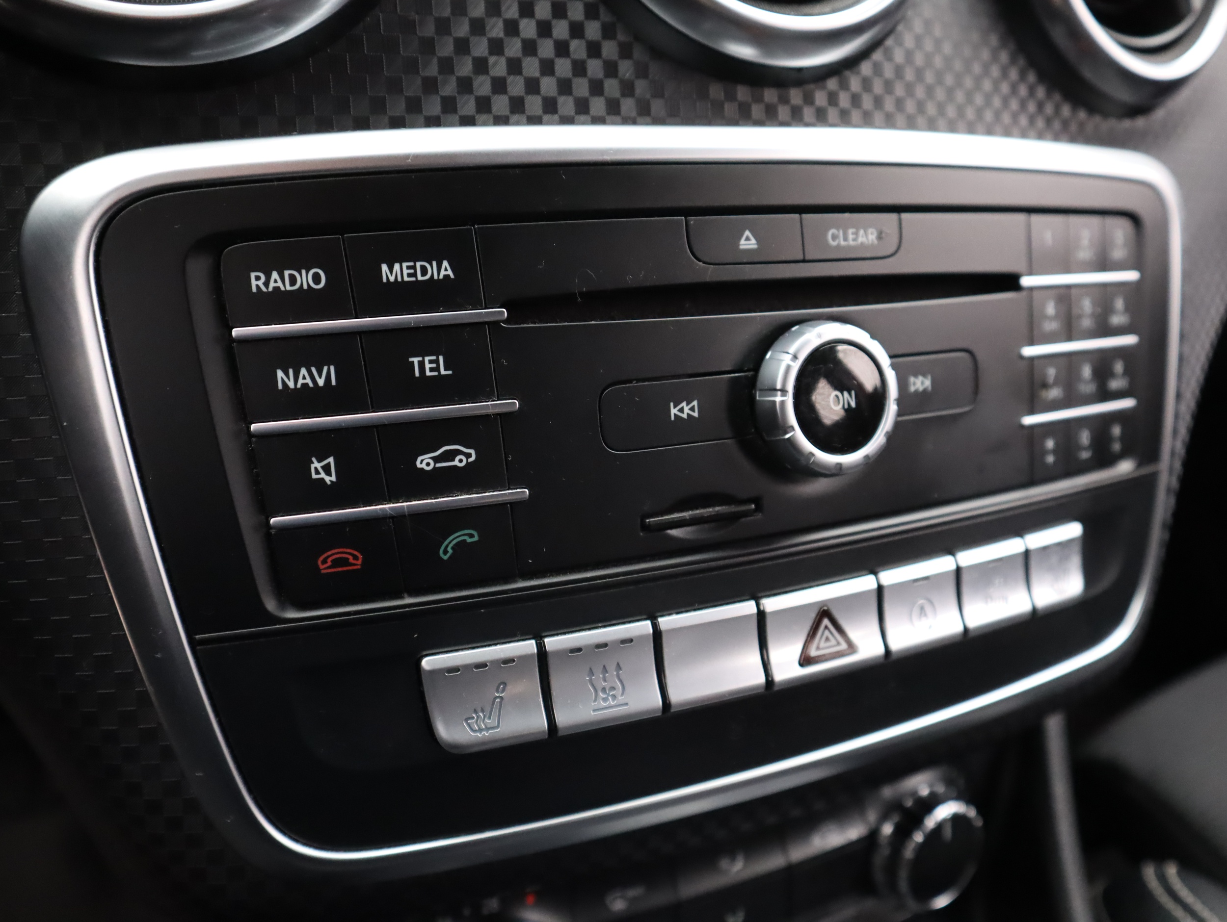 MERCEDES-BENZ A 2018