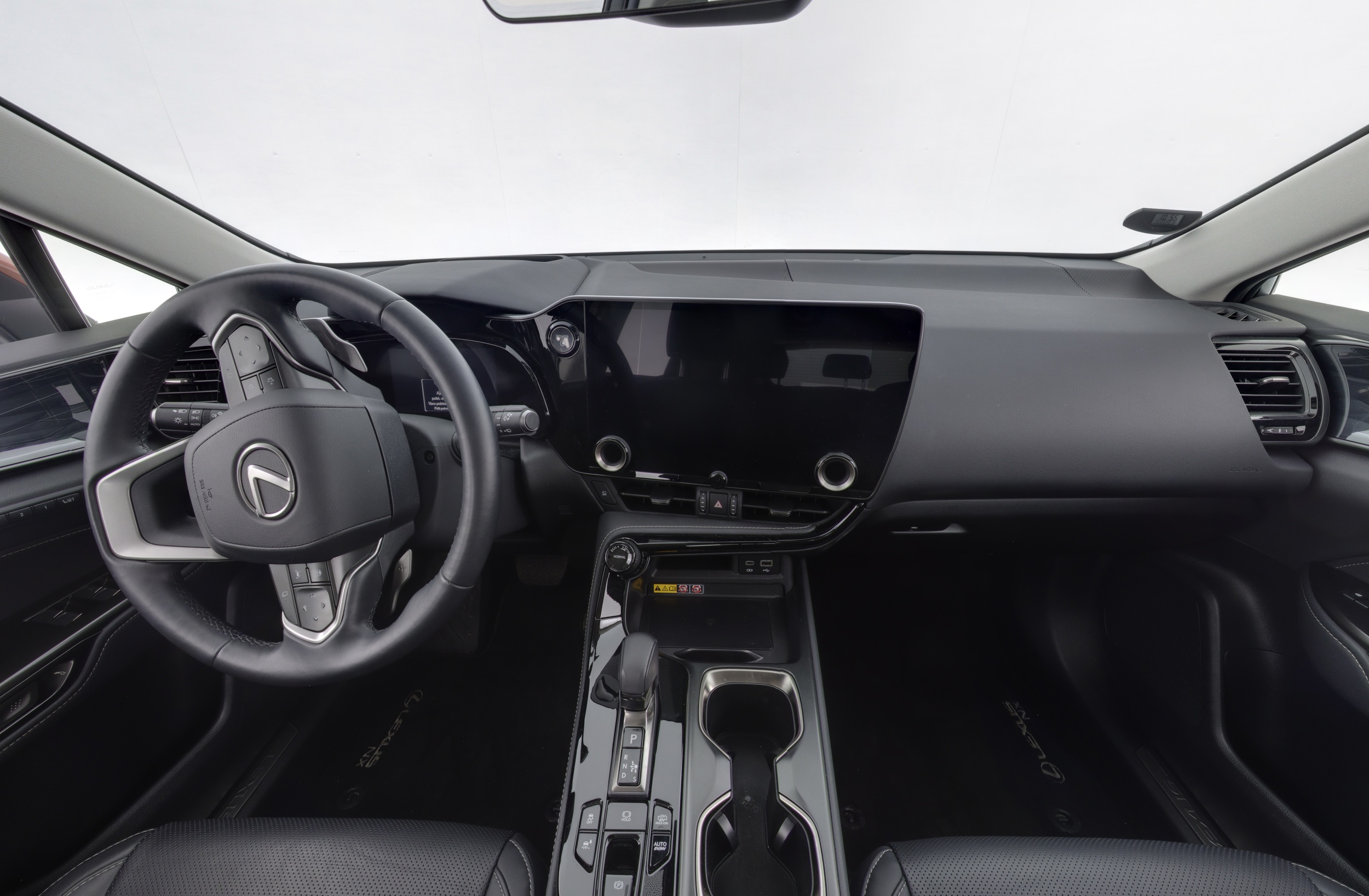 Lexus NX 2024