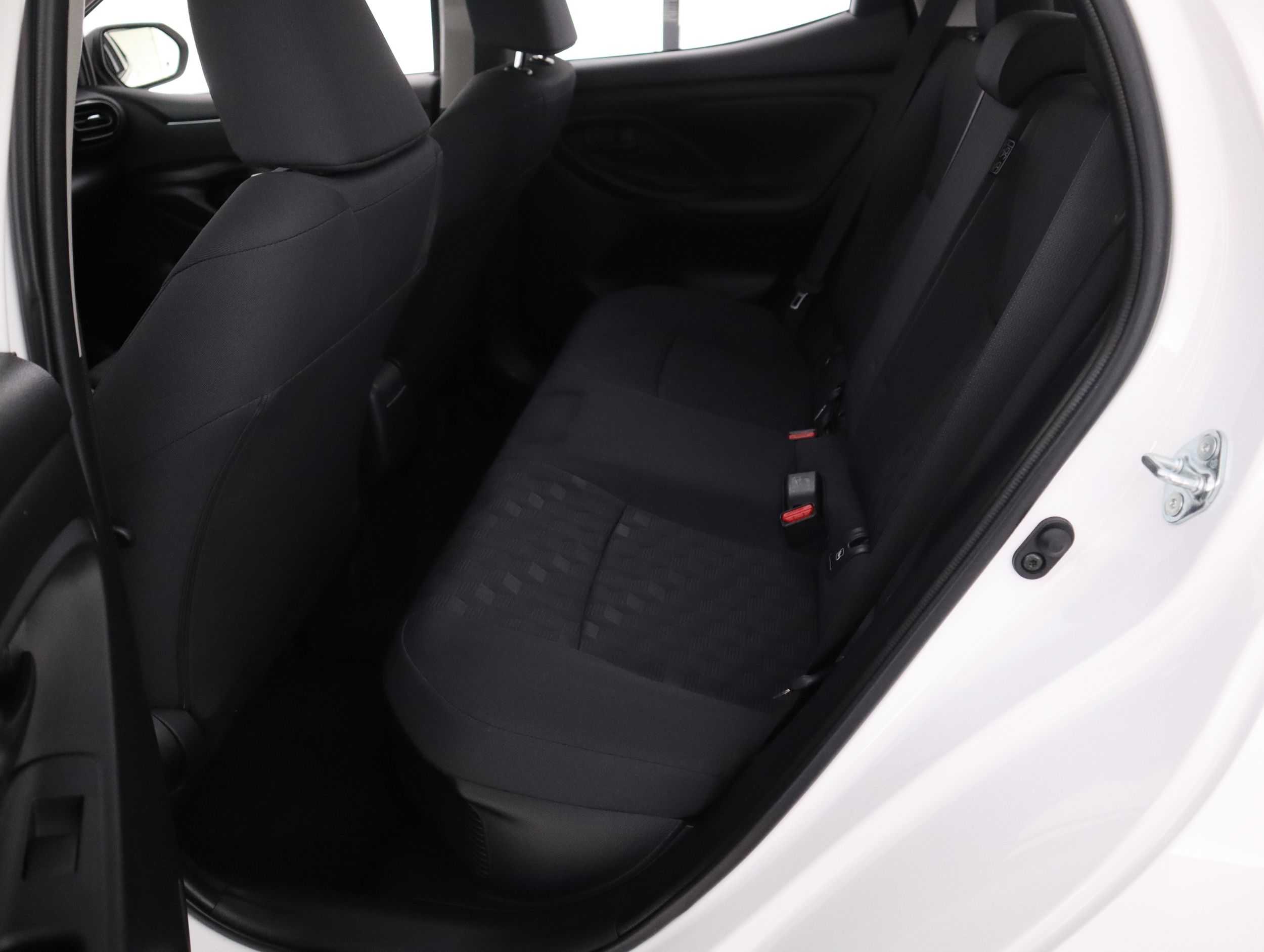 TOYOTA Yaris 2025
