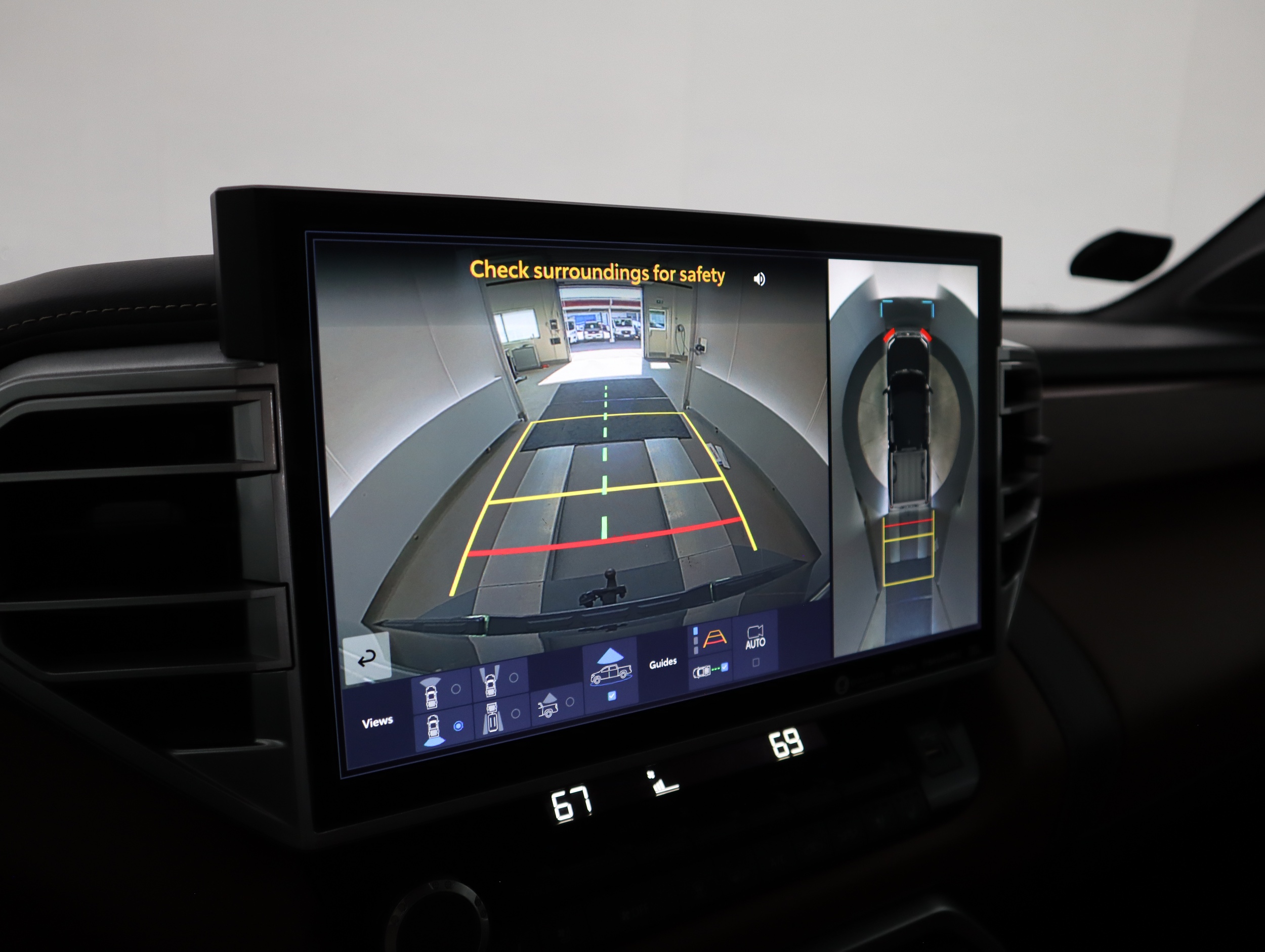 TOYOTA Tundra 2022