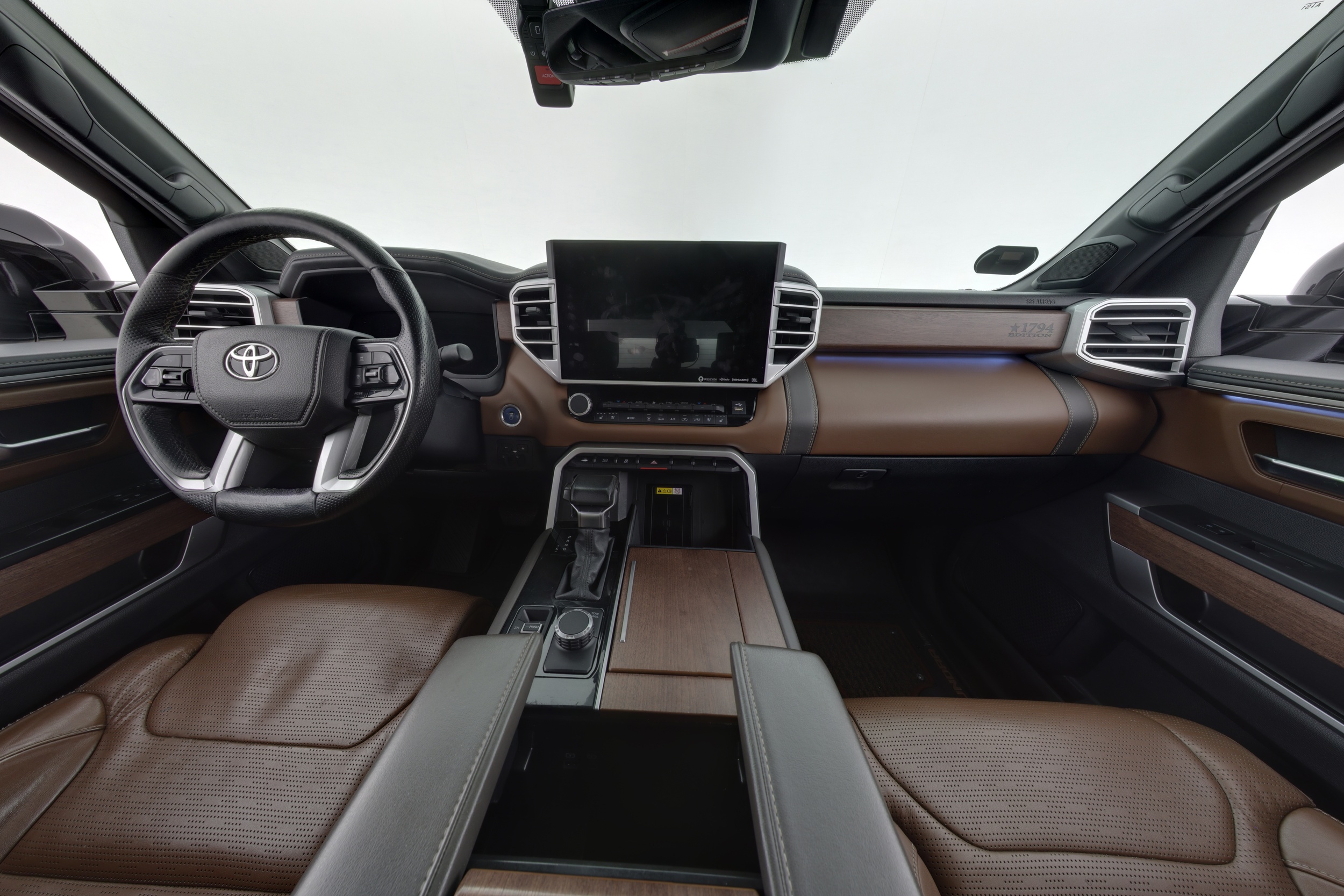 TOYOTA Tundra 2022