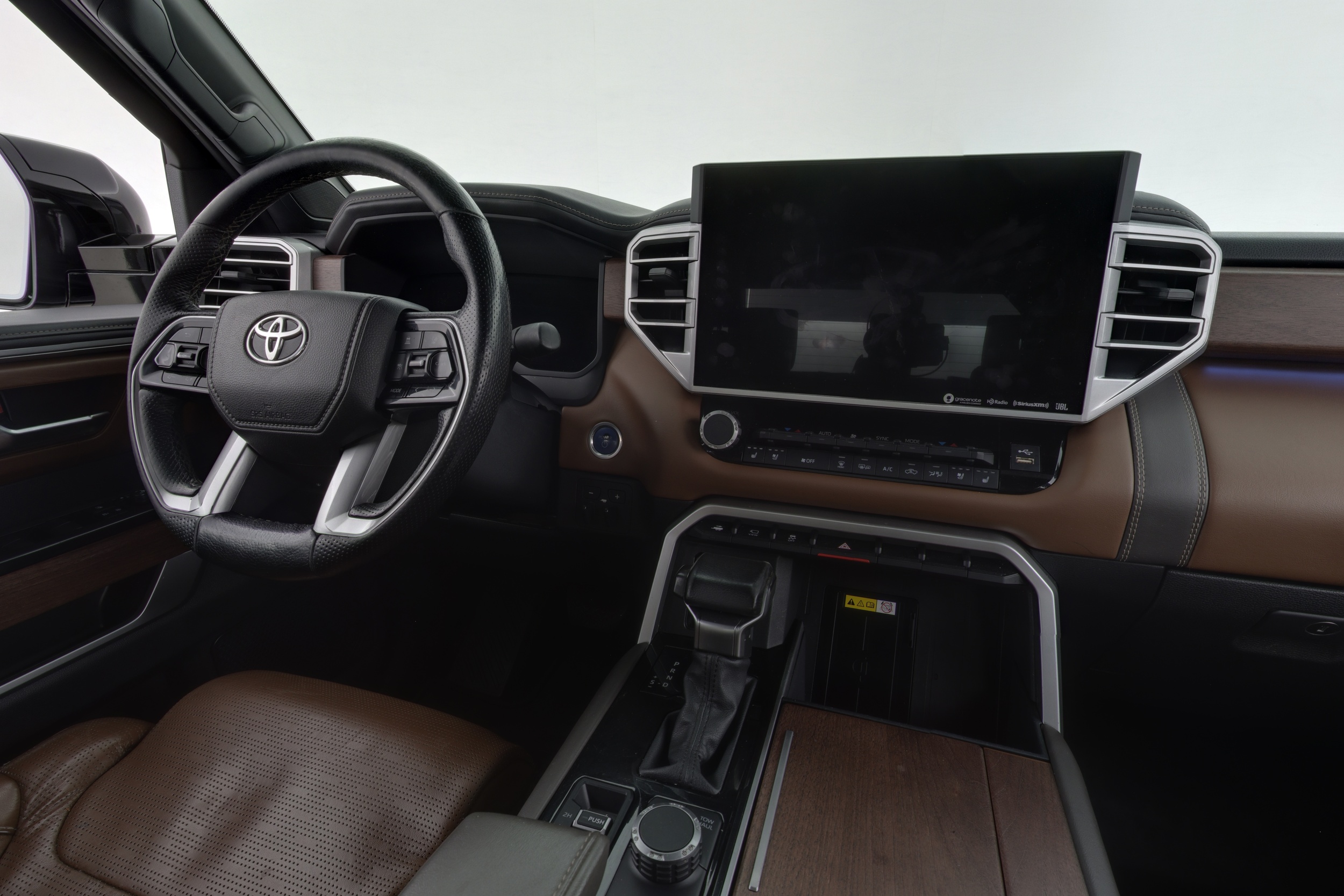 TOYOTA Tundra 2022