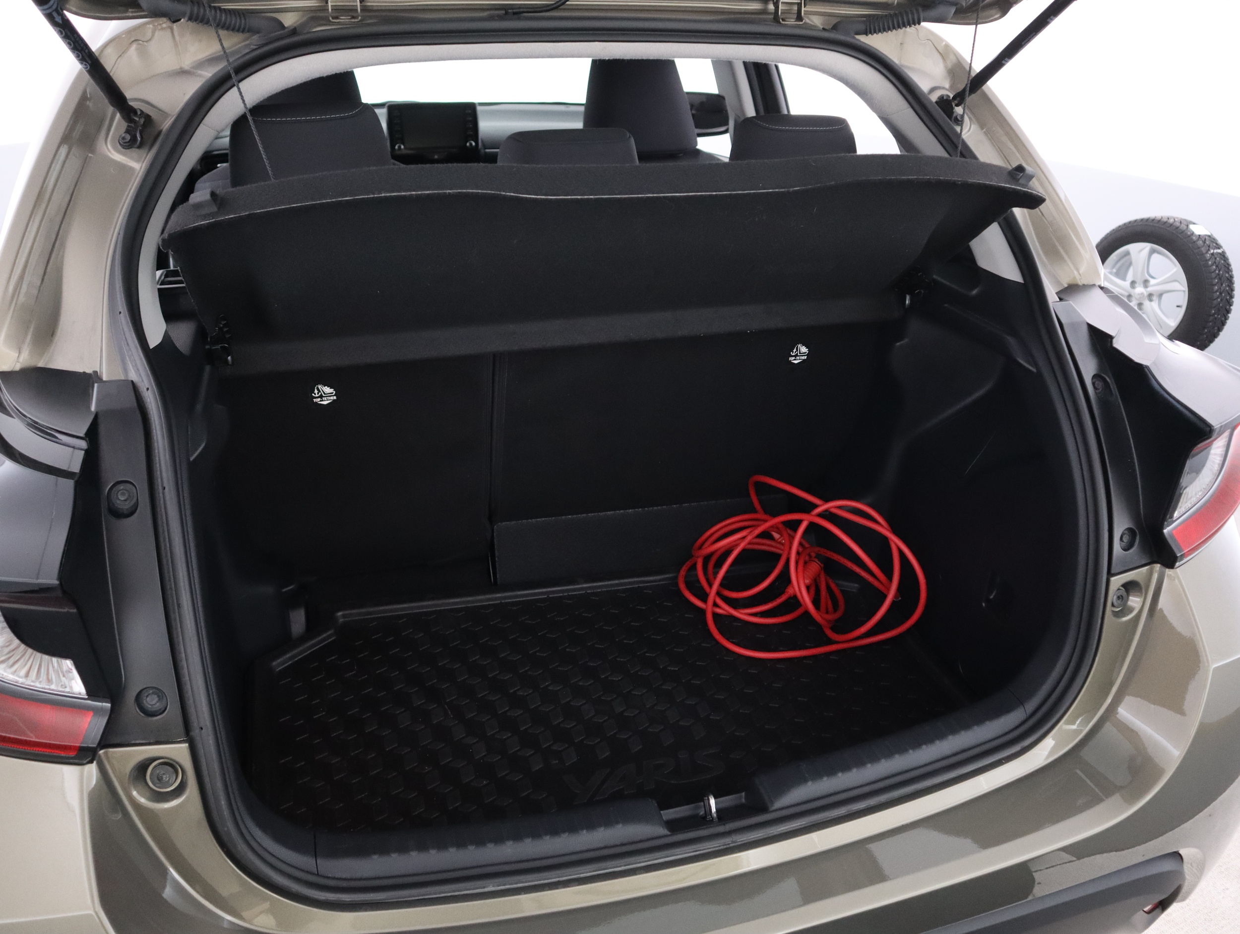 TOYOTA Yaris 14