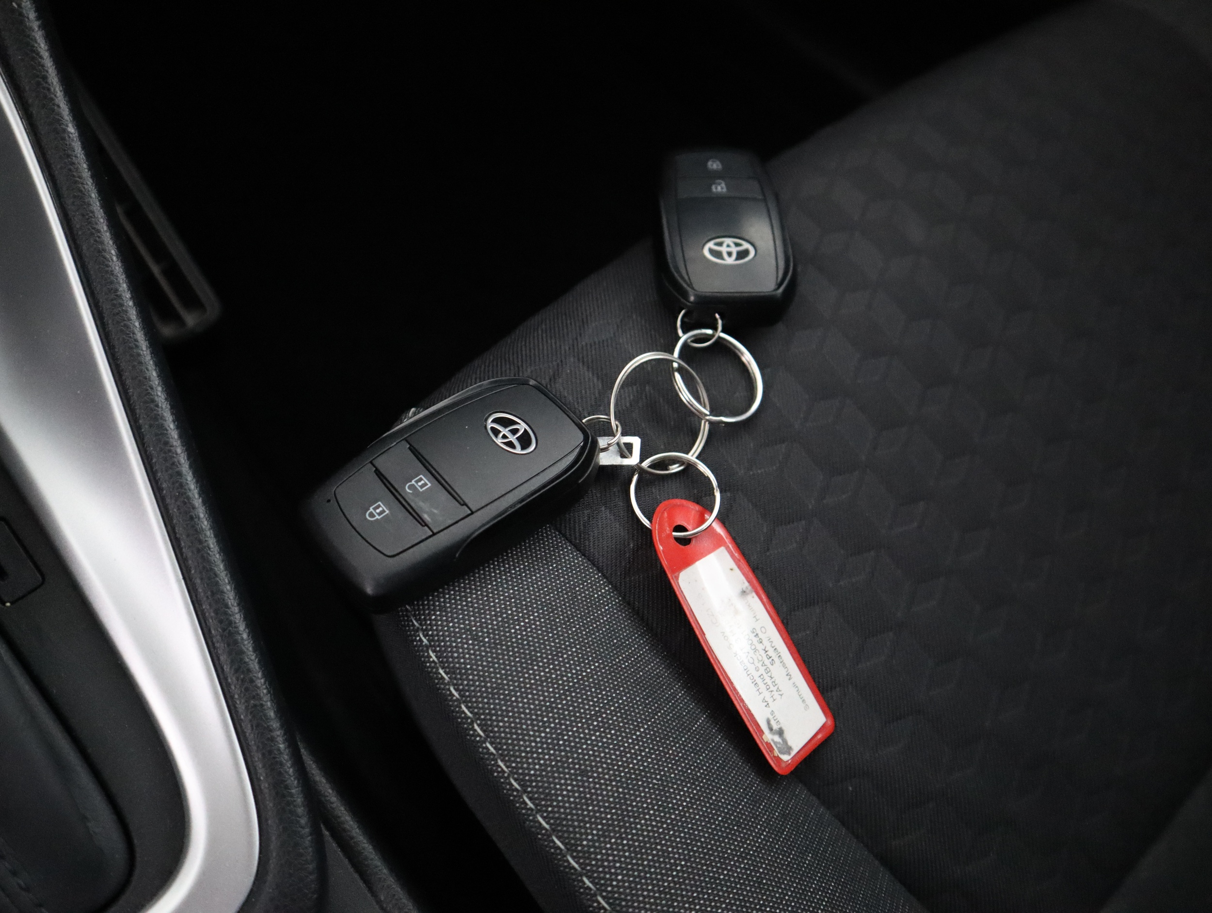TOYOTA Yaris 28