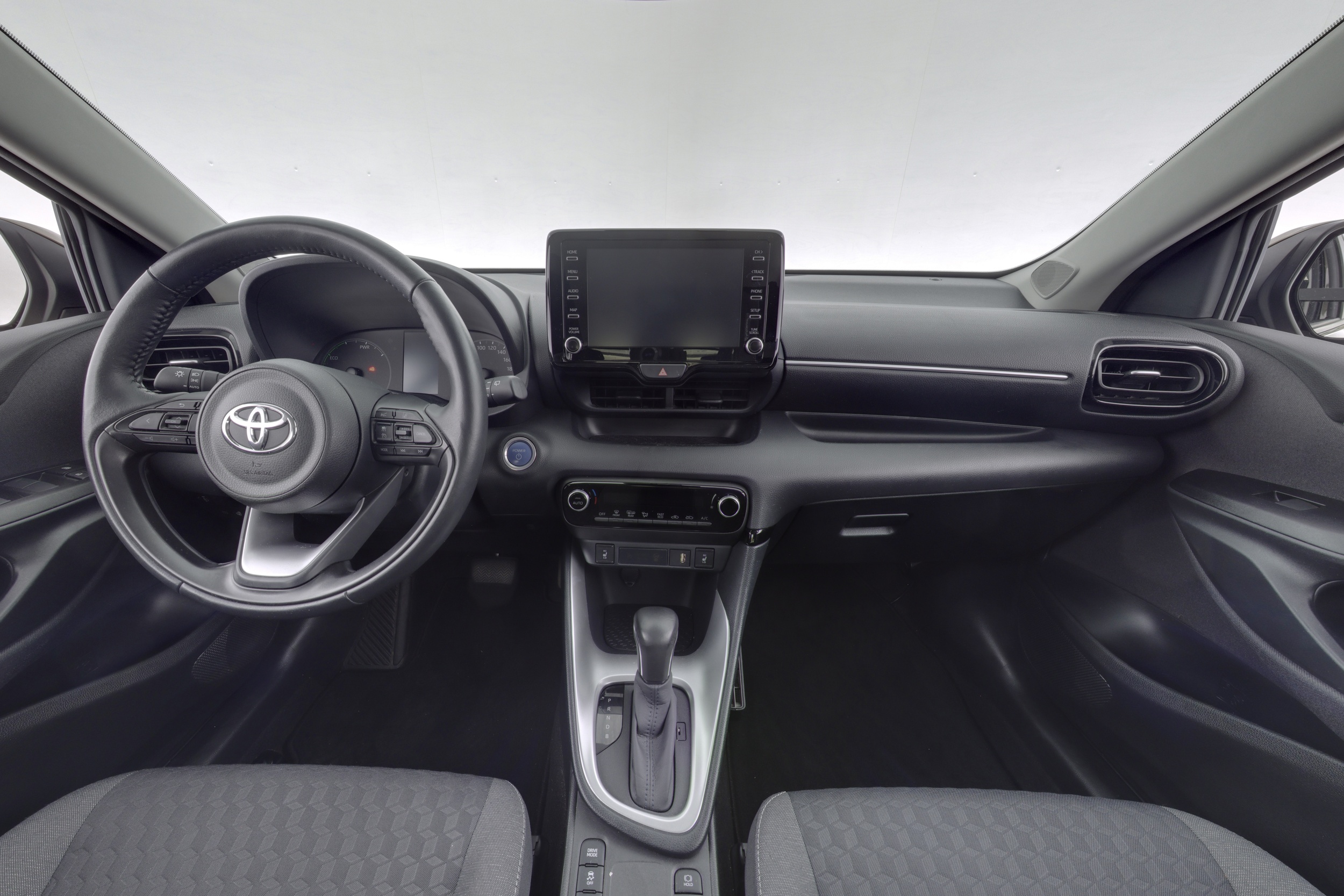 TOYOTA Yaris 7
