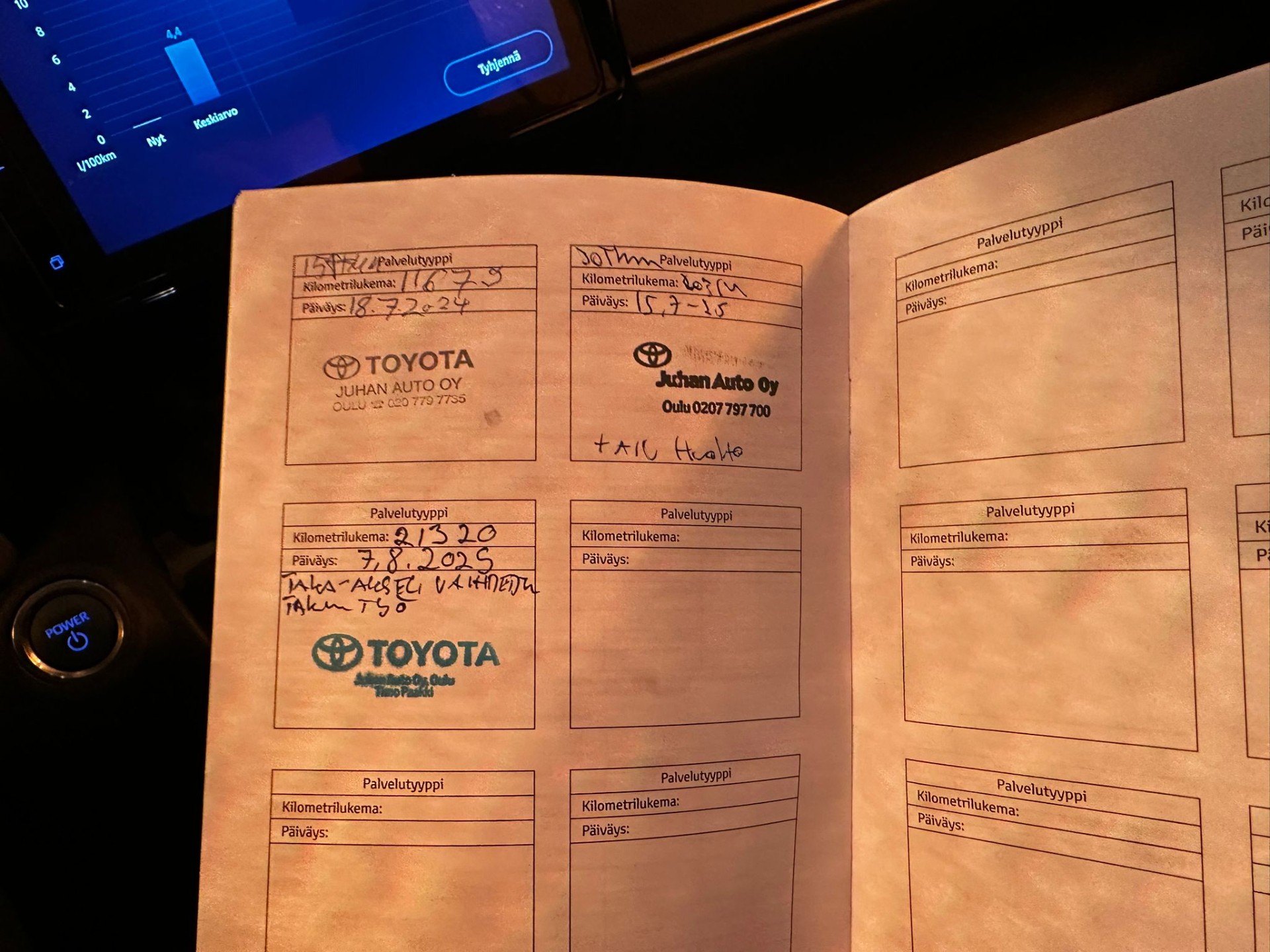 TOYOTA Yaris Cross 2023