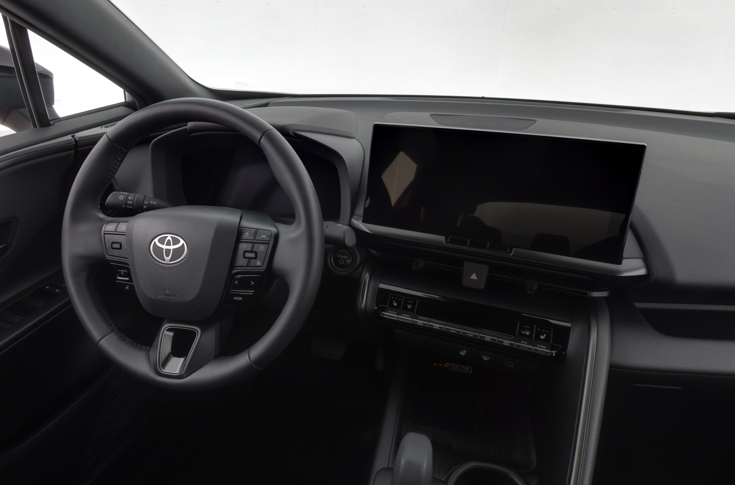 TOYOTA C-HR 2024