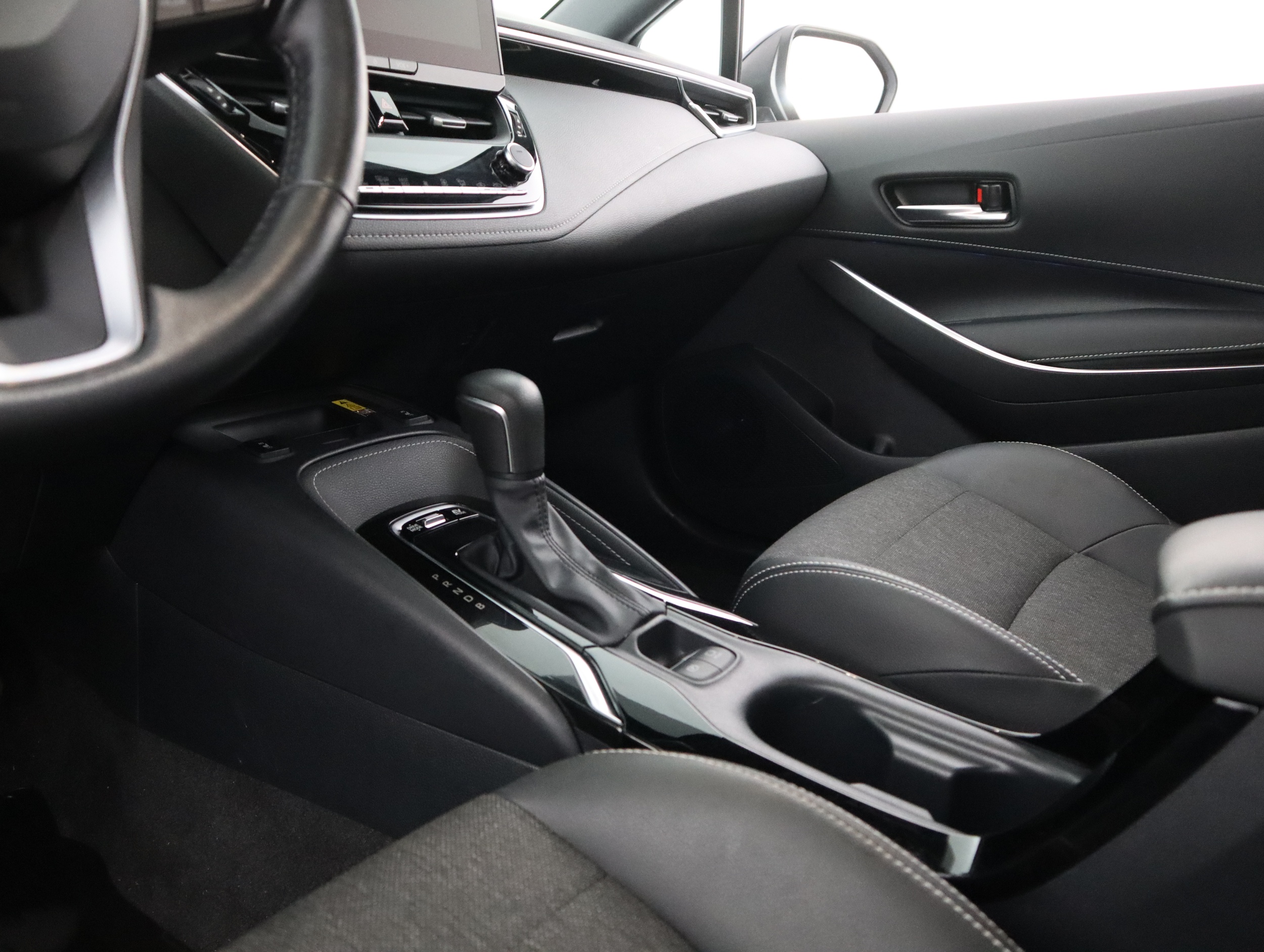 TOYOTA Corolla 2024