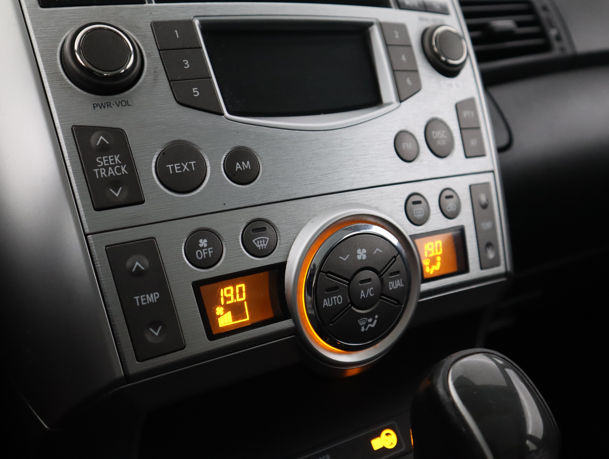 TOYOTA VERSO 2012