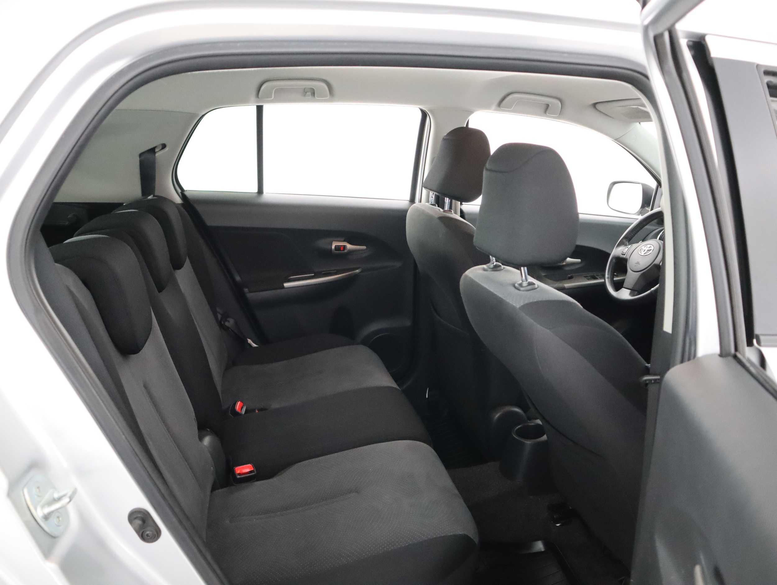 TOYOTA URBAN CRUISER 2012