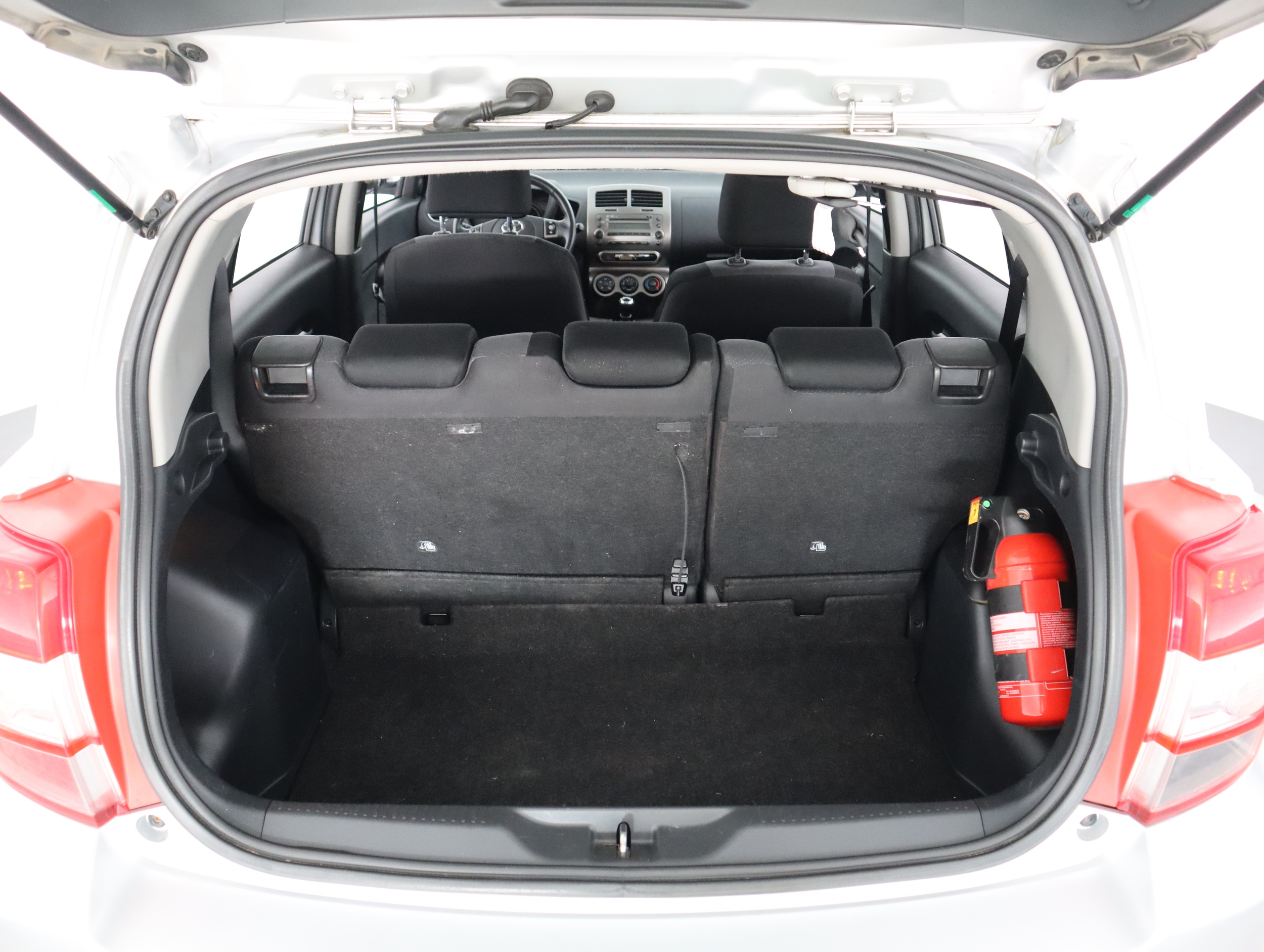 TOYOTA URBAN CRUISER 2012