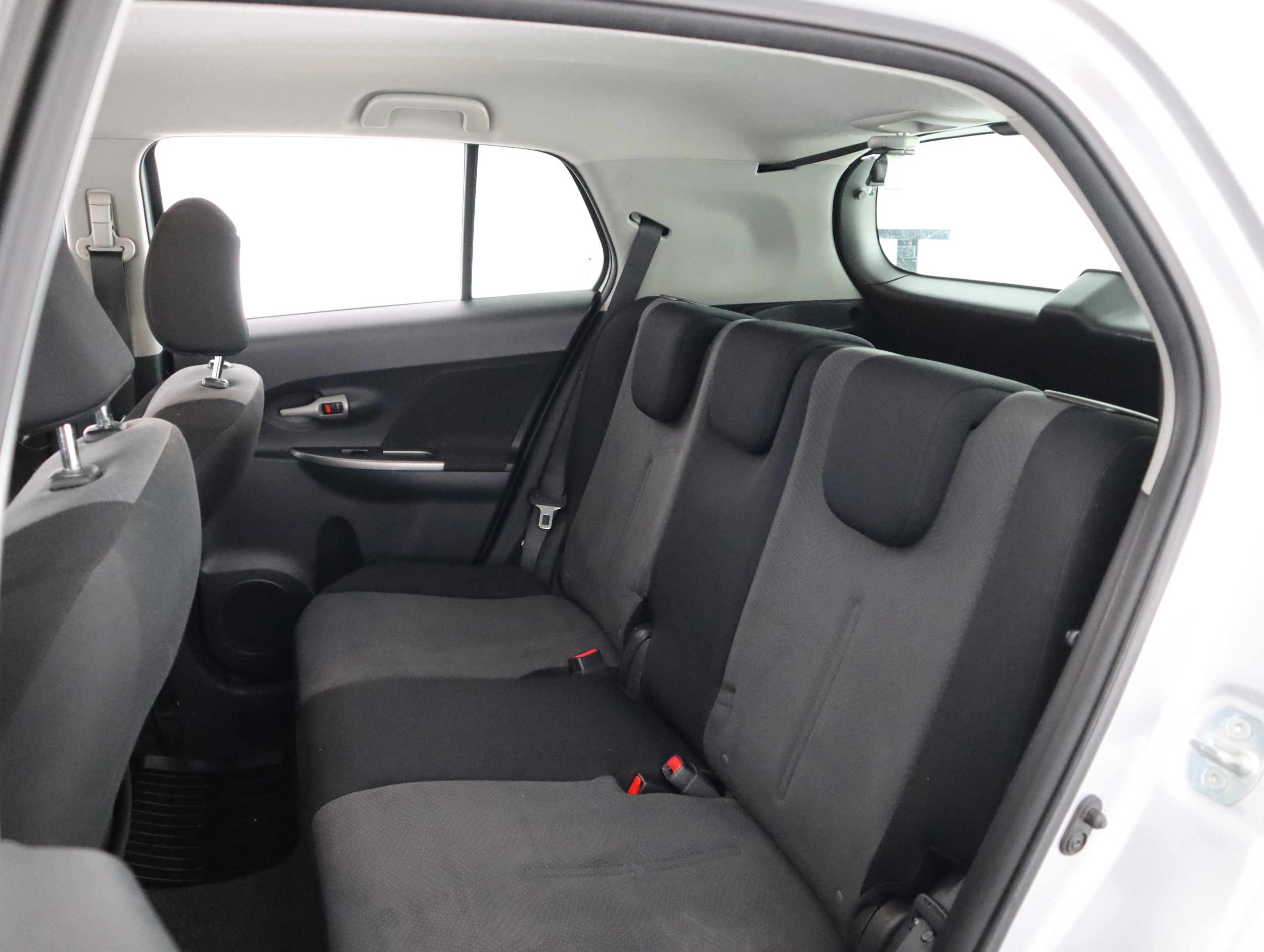 TOYOTA URBAN CRUISER 2012