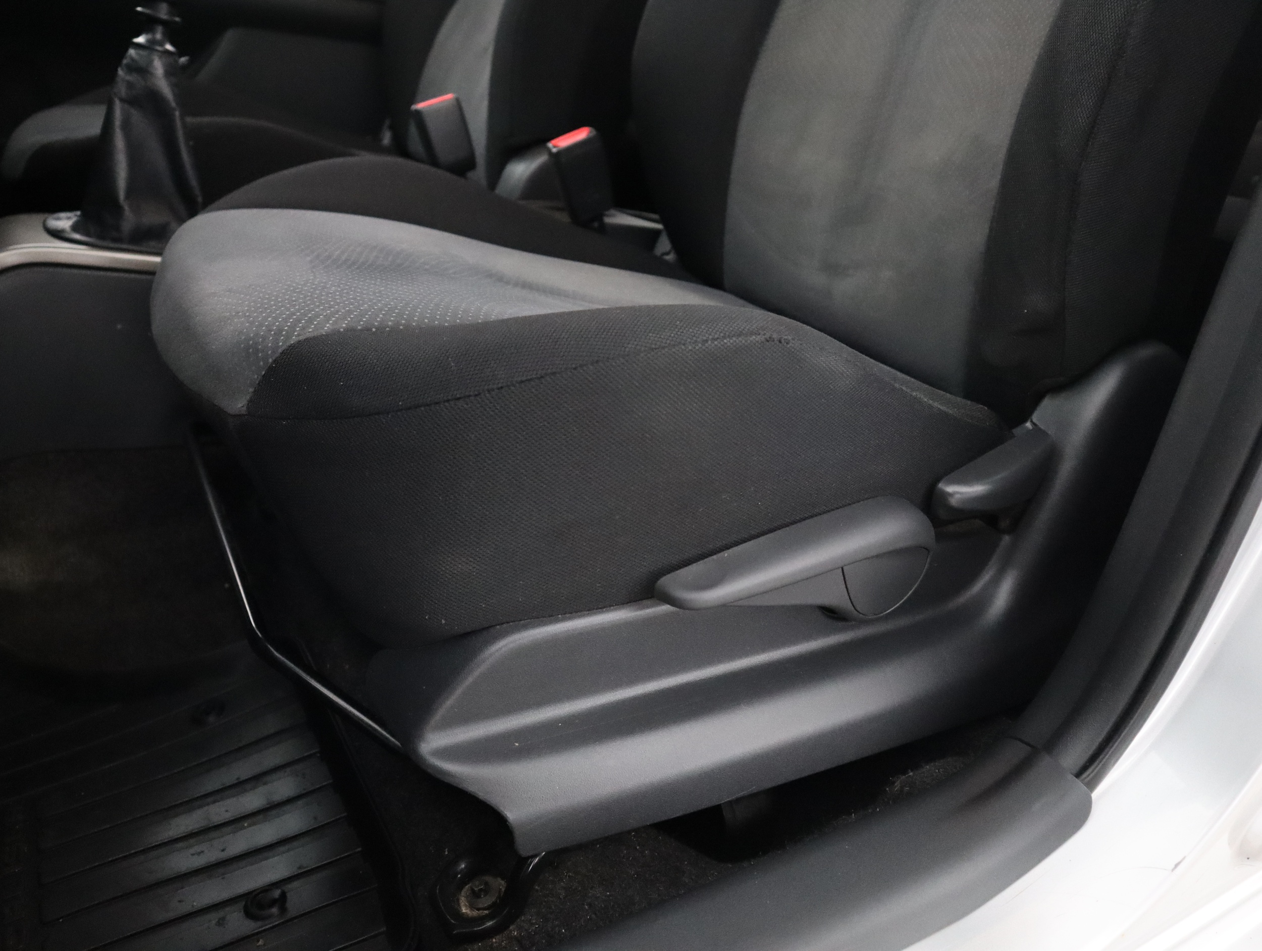 TOYOTA URBAN CRUISER 2012