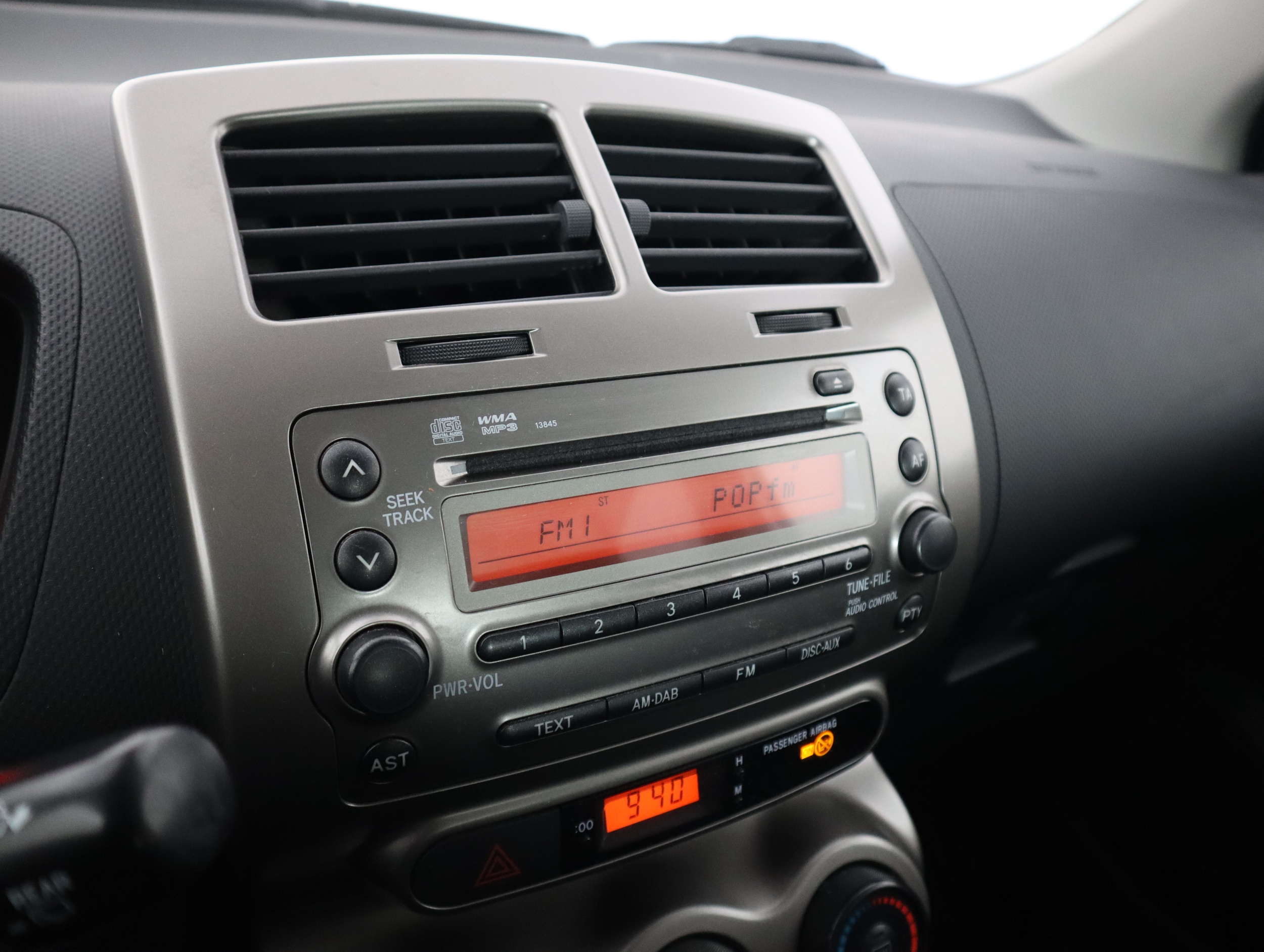 TOYOTA URBAN CRUISER 2012