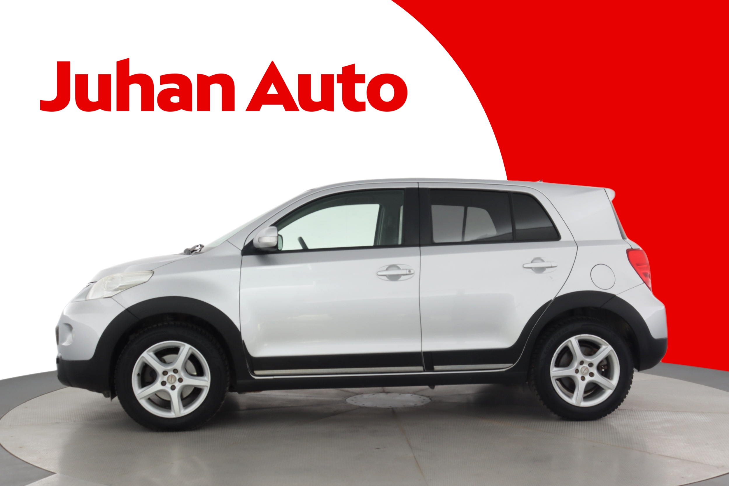 TOYOTA URBAN CRUISER 2012