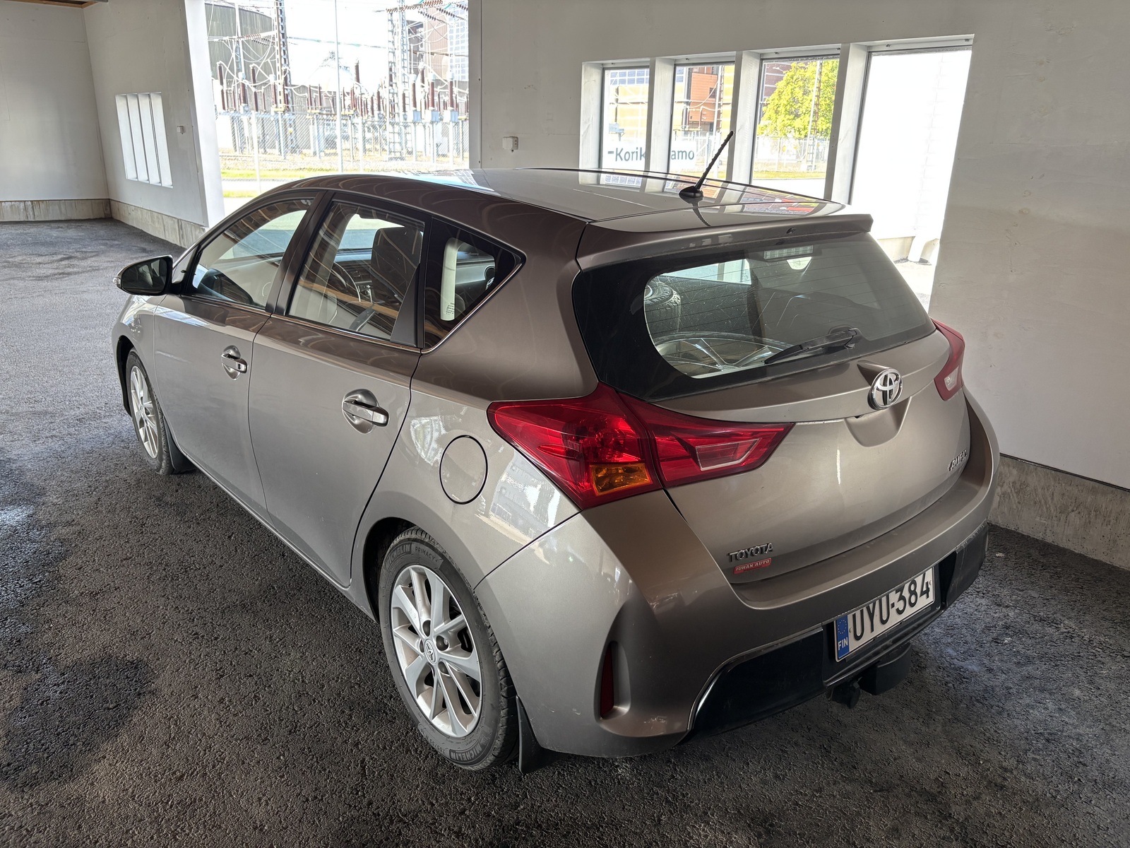 TOYOTA Auris 2014