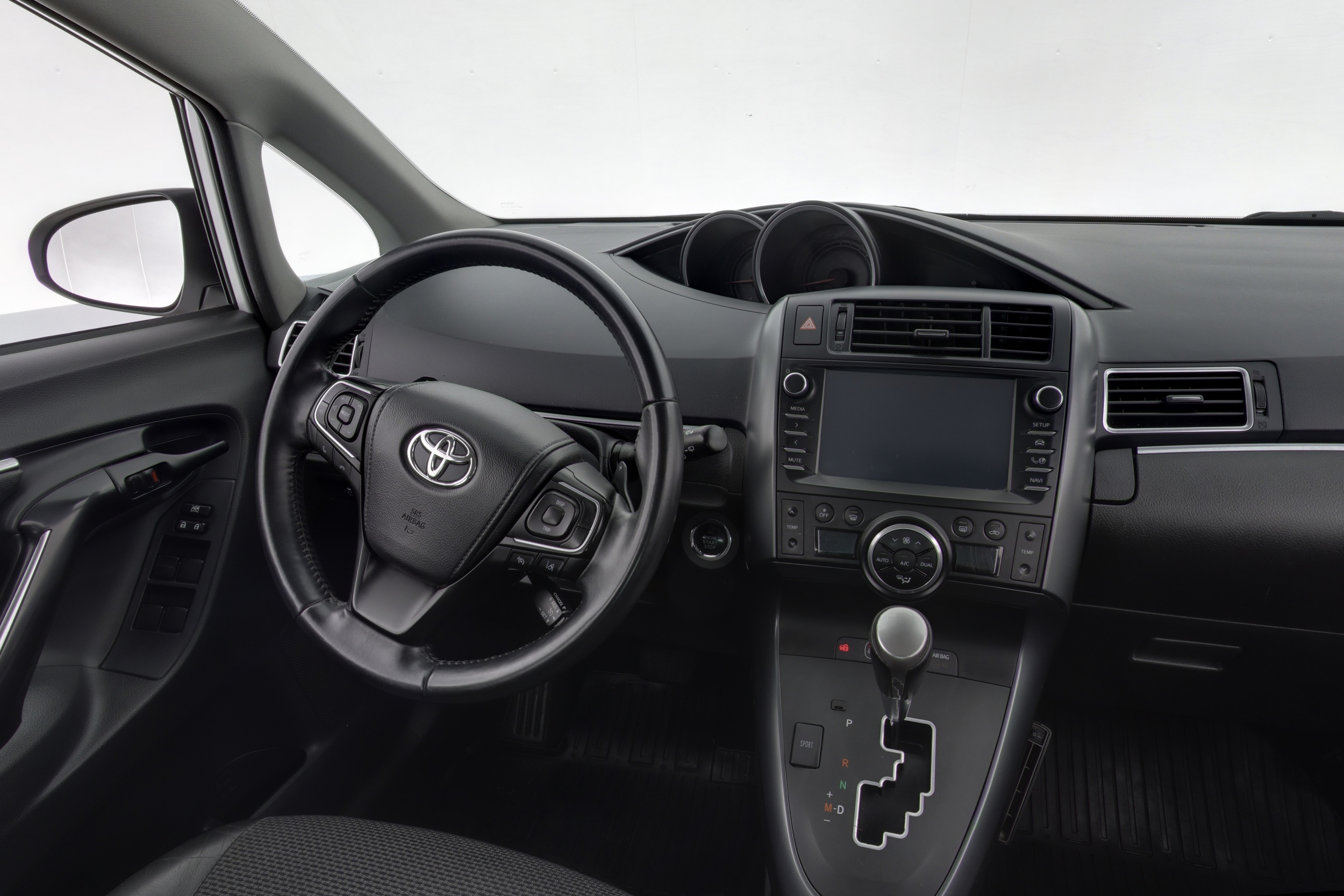 TOYOTA VERSO 2017