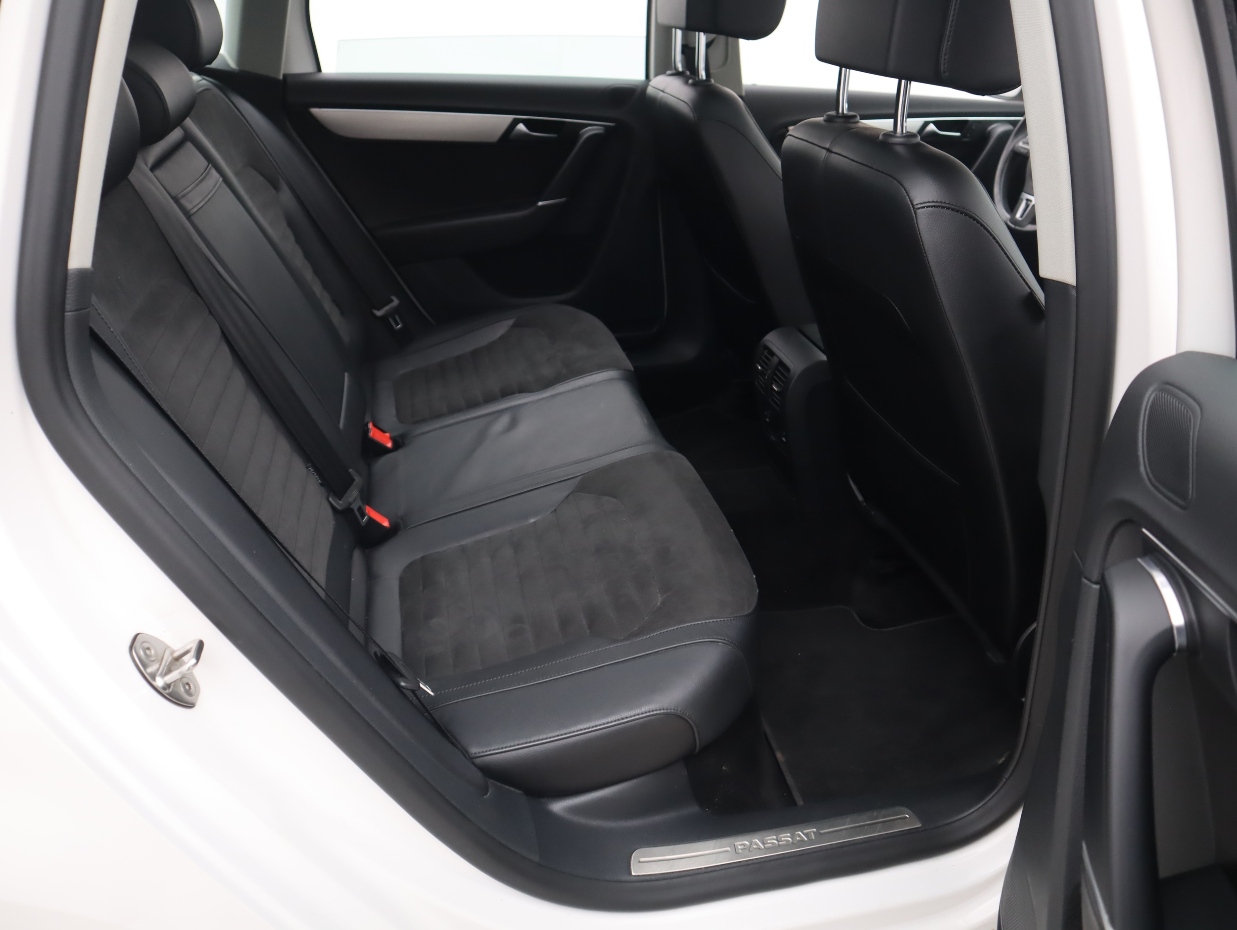 VOLKSWAGEN Passat 2013