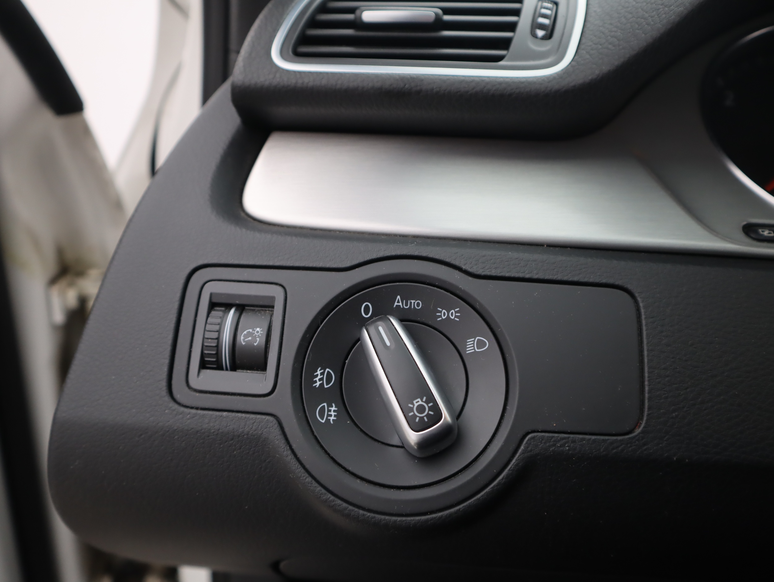 VOLKSWAGEN Passat 2013