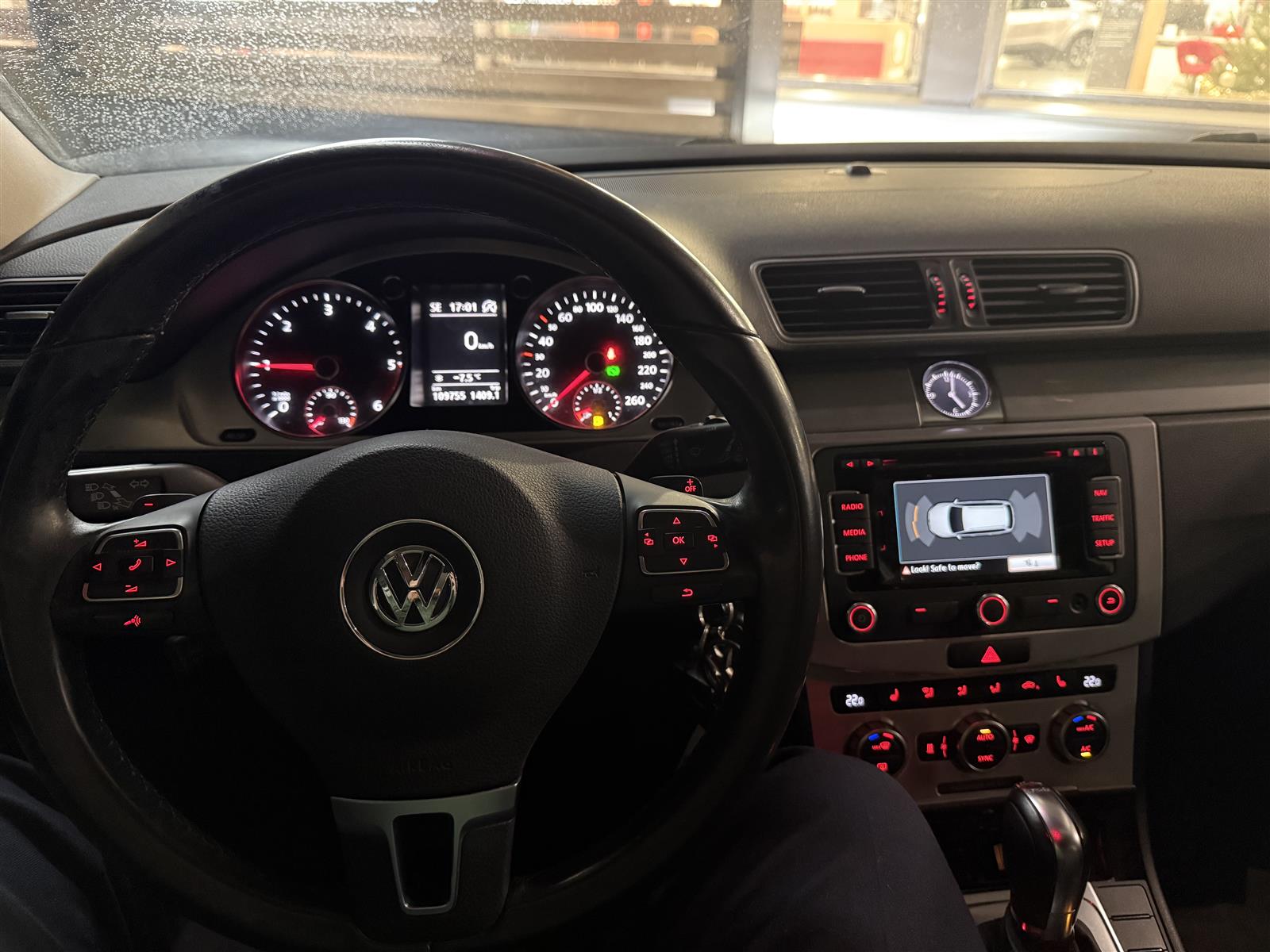 VOLKSWAGEN Passat 2013