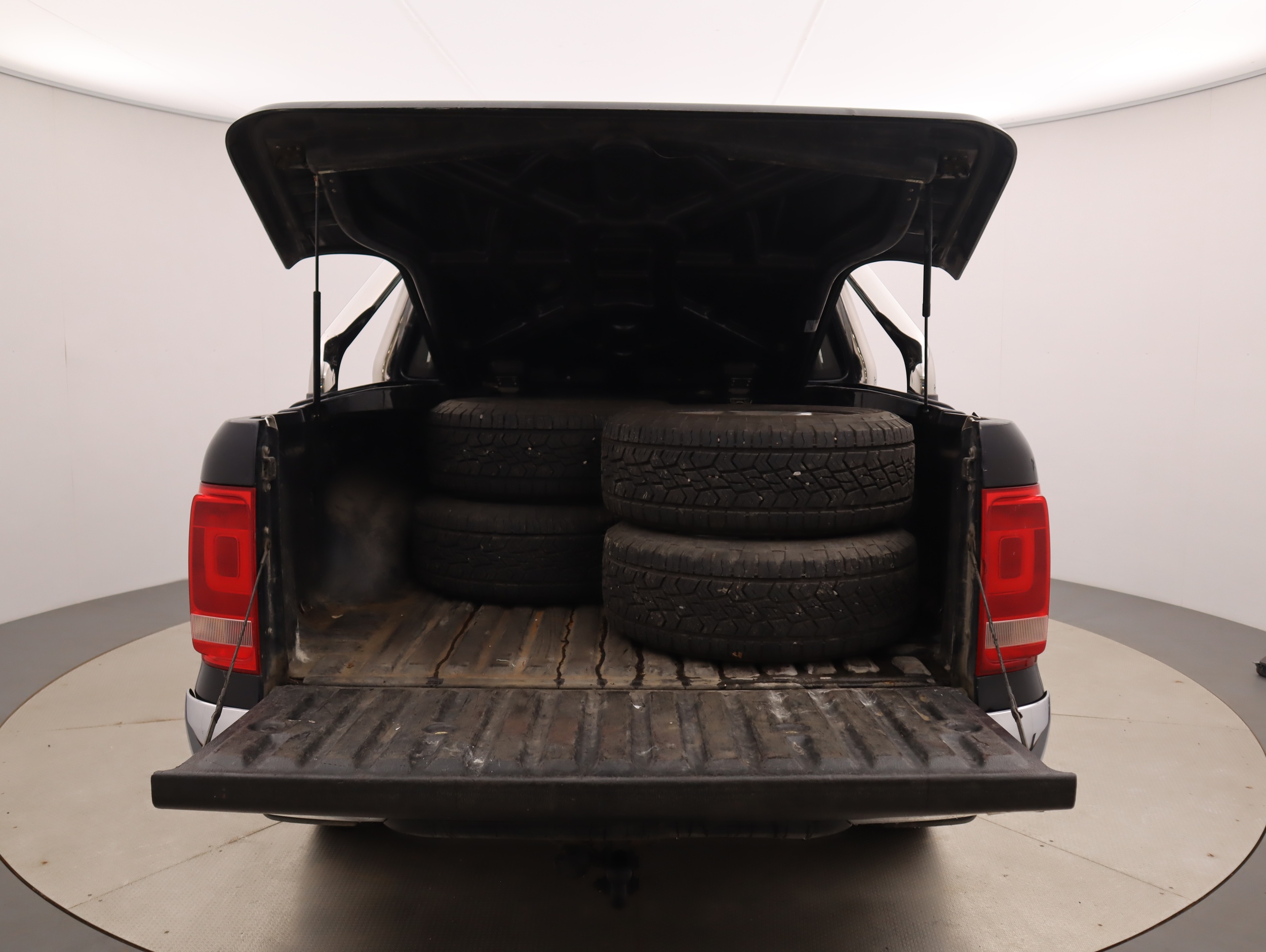 VOLKSWAGEN AMAROK 2015