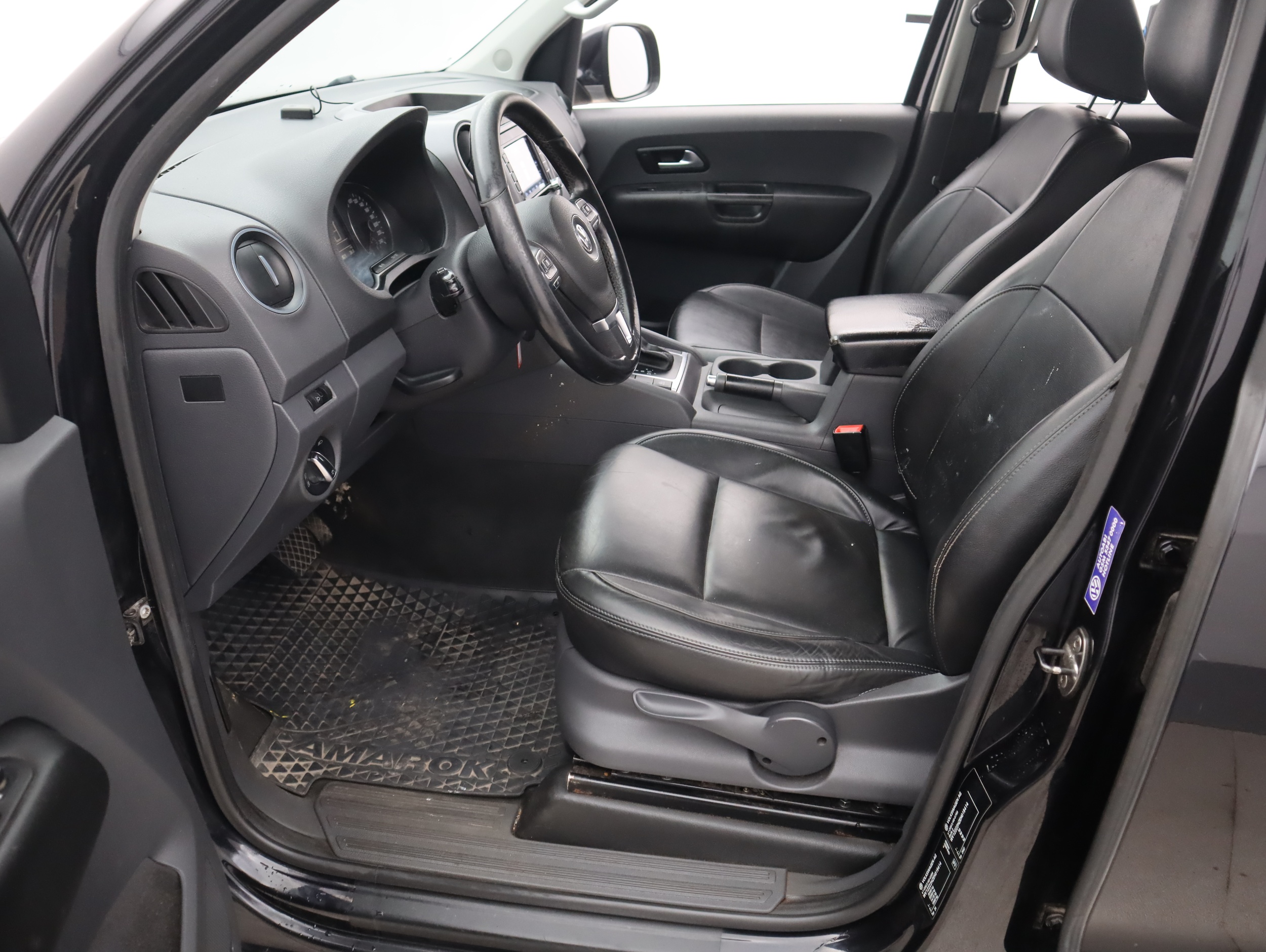 VOLKSWAGEN AMAROK 2015