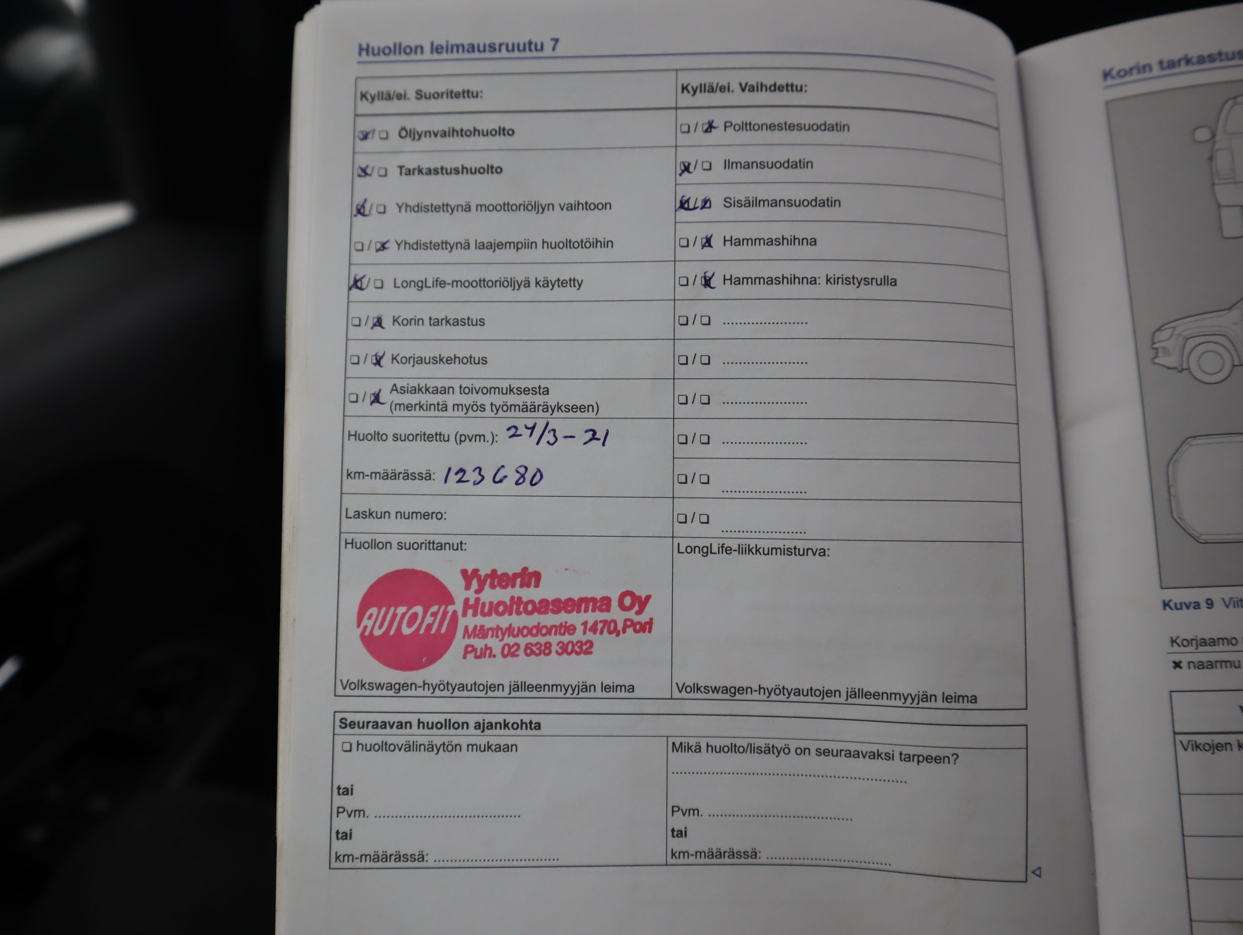 VOLKSWAGEN AMAROK 2015