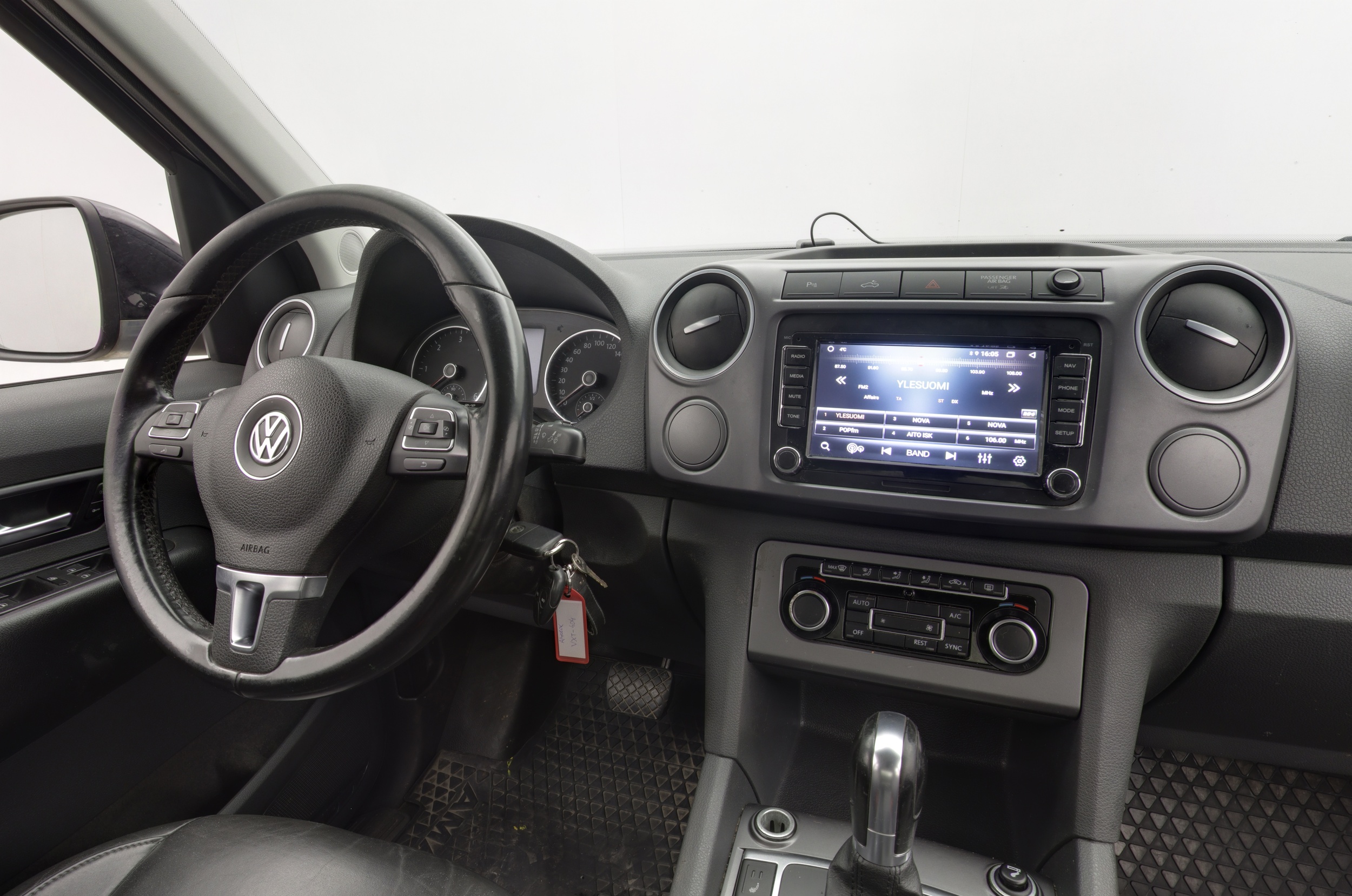 VOLKSWAGEN AMAROK 2015