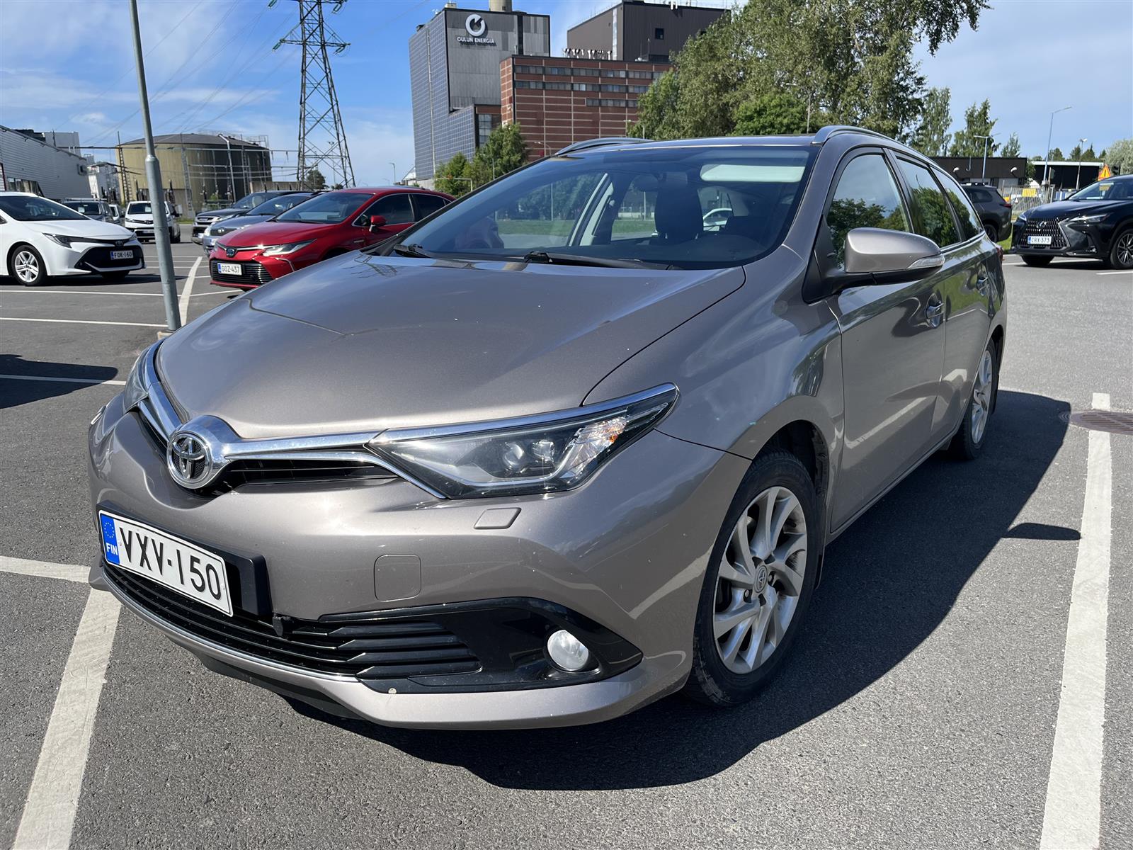 TOYOTA Auris 2015