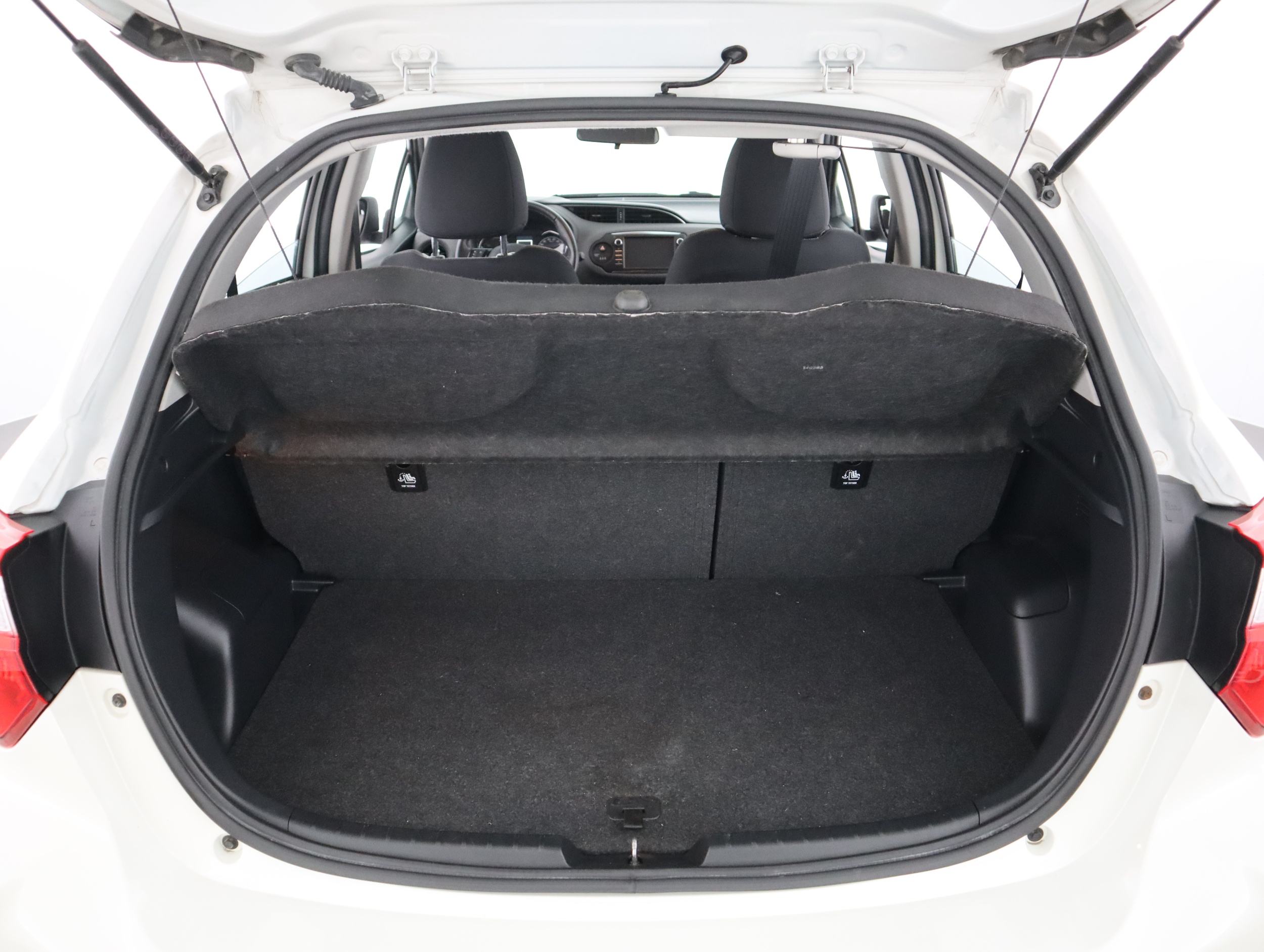 TOYOTA Yaris 2018