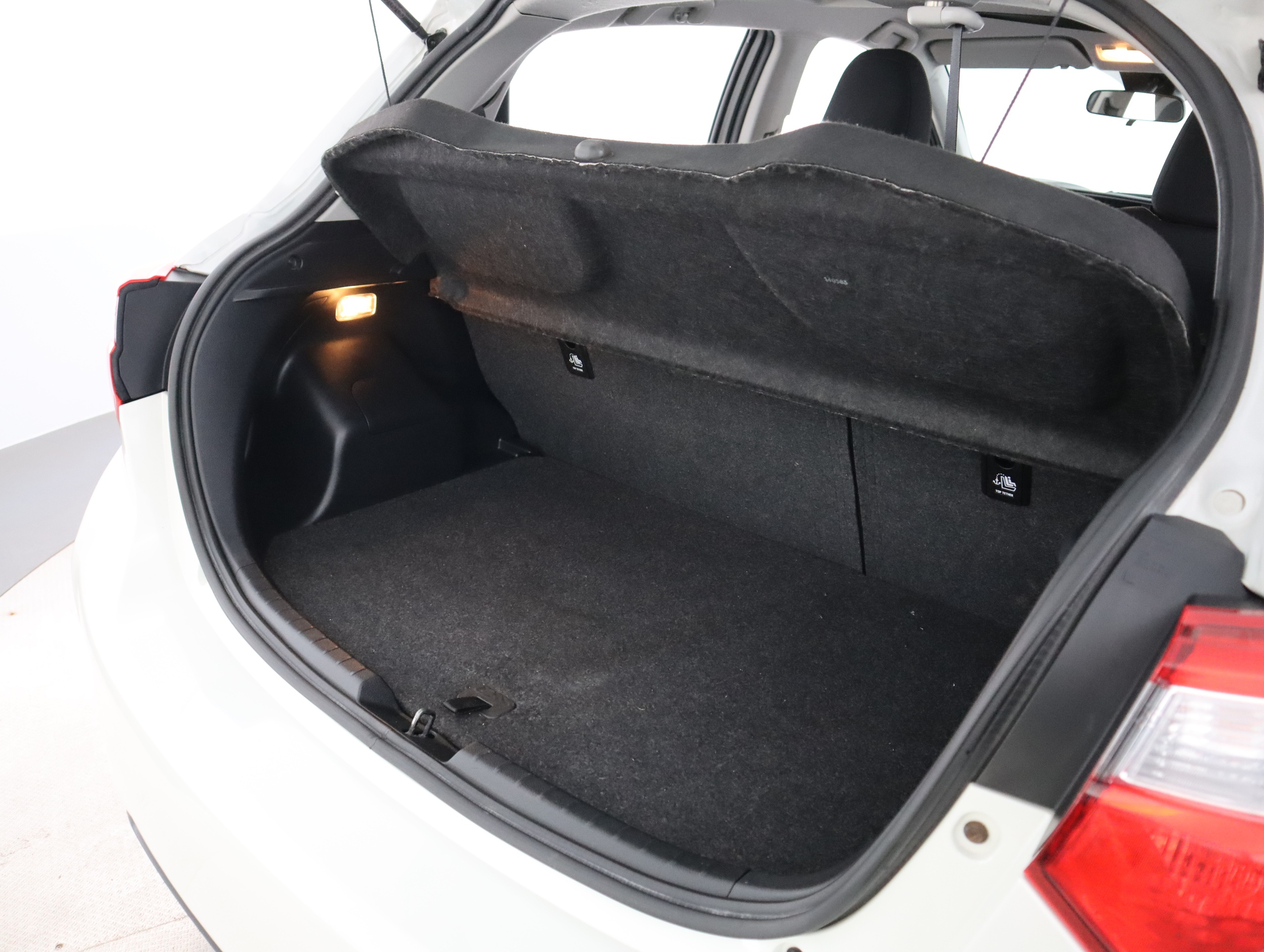 TOYOTA Yaris 2018