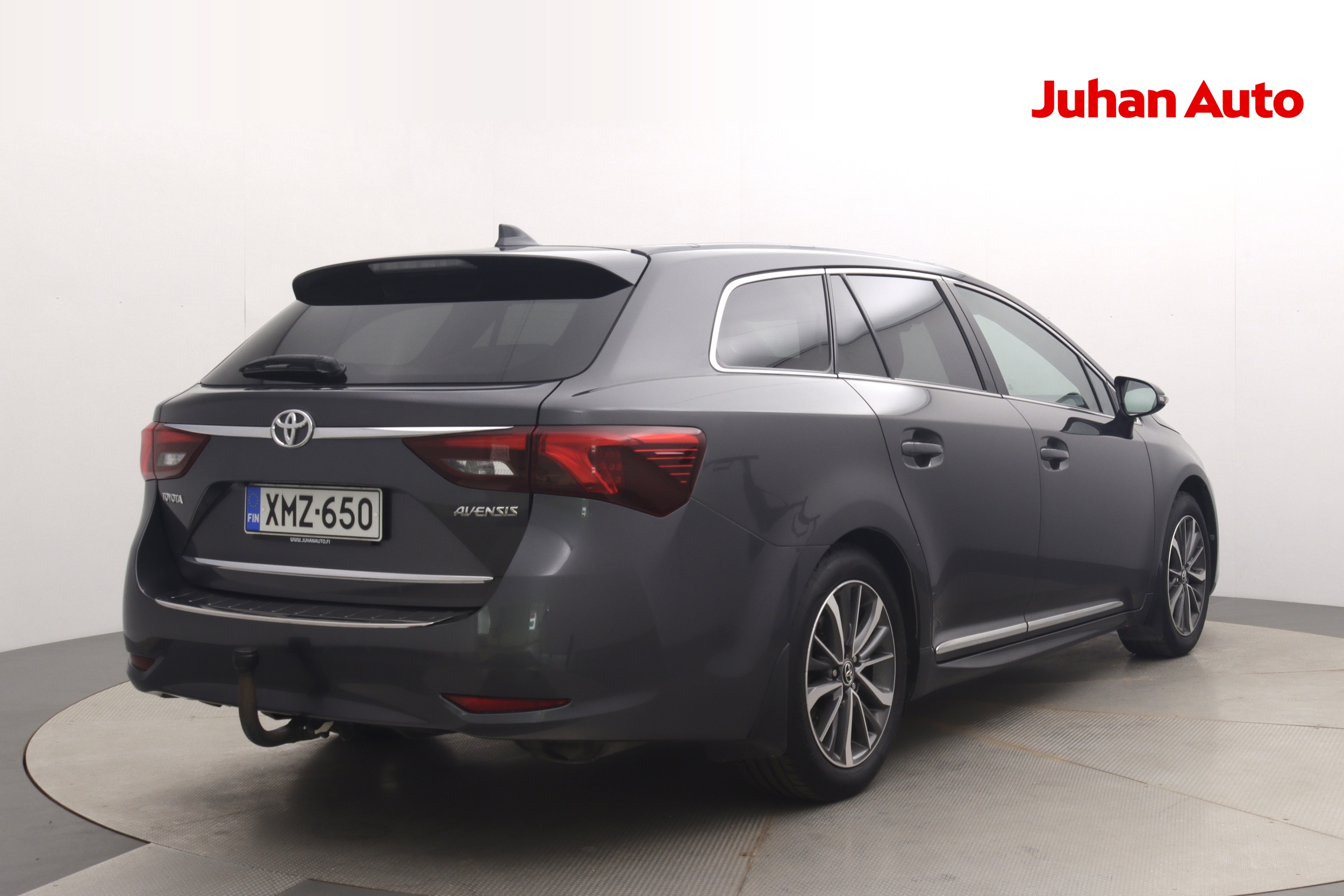 TOYOTA Avensis 2016