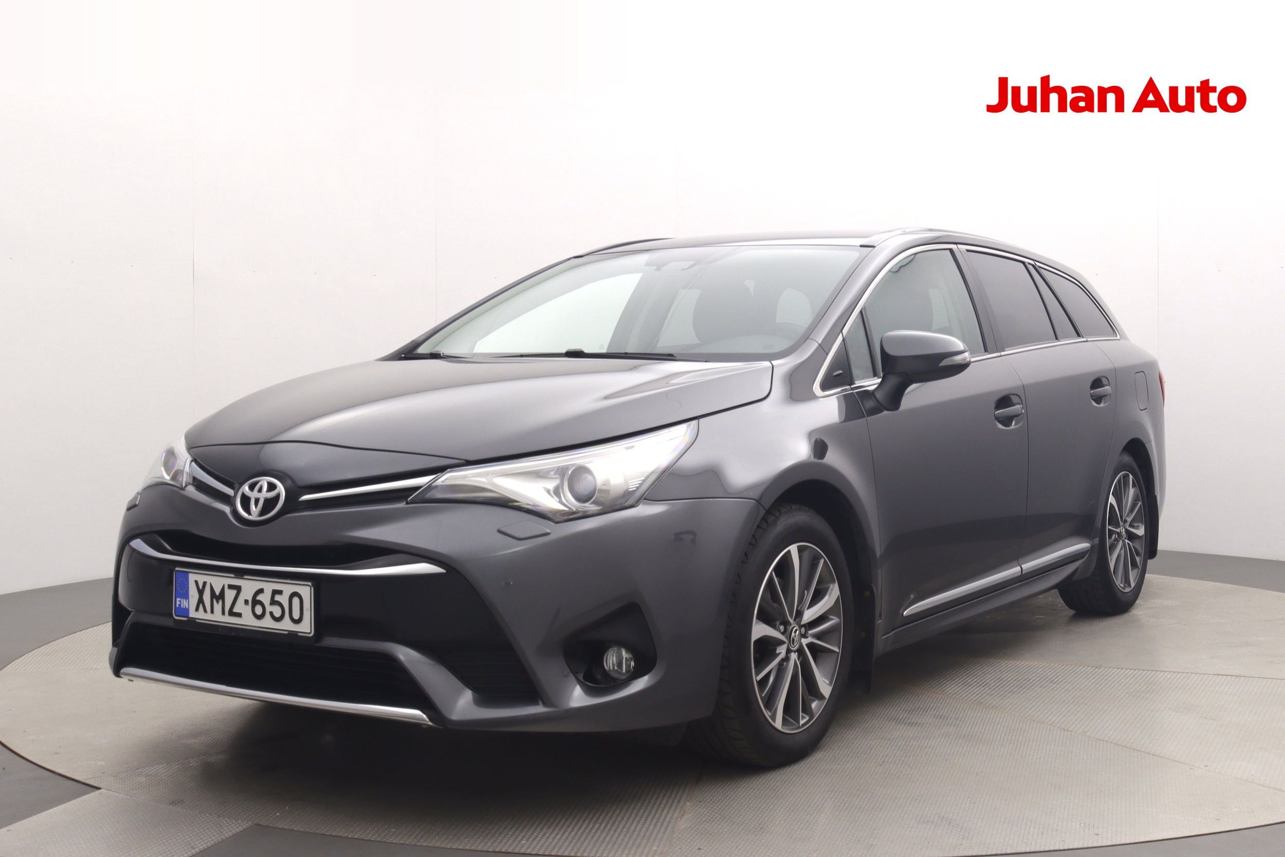 TOYOTA Avensis 2016