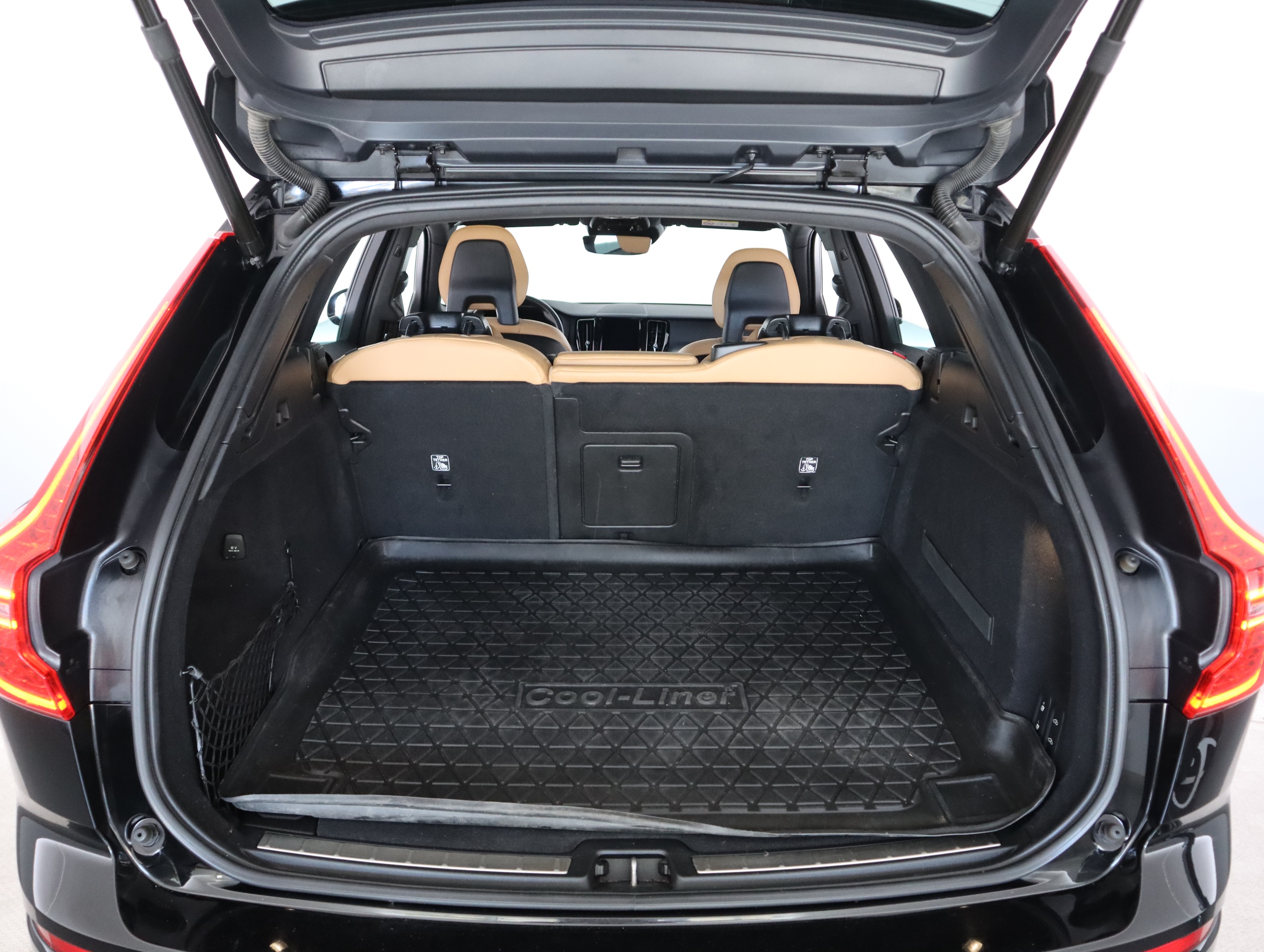 VOLVO XC60 2018