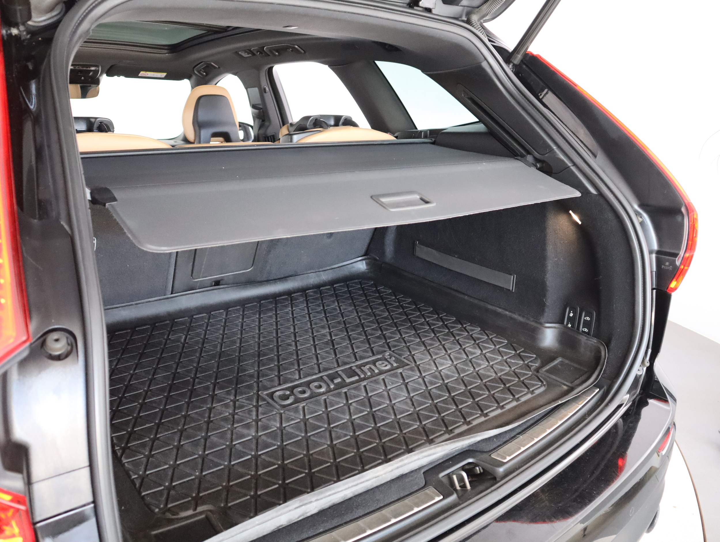 VOLVO XC60 2018