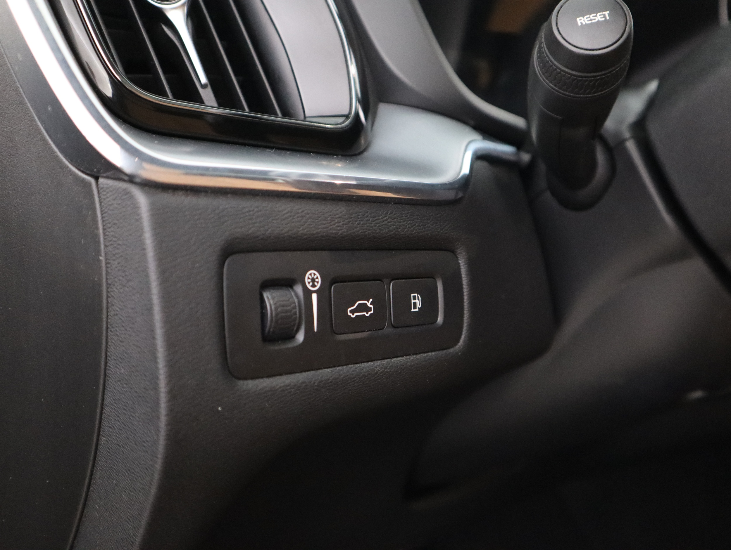 VOLVO XC60 2018